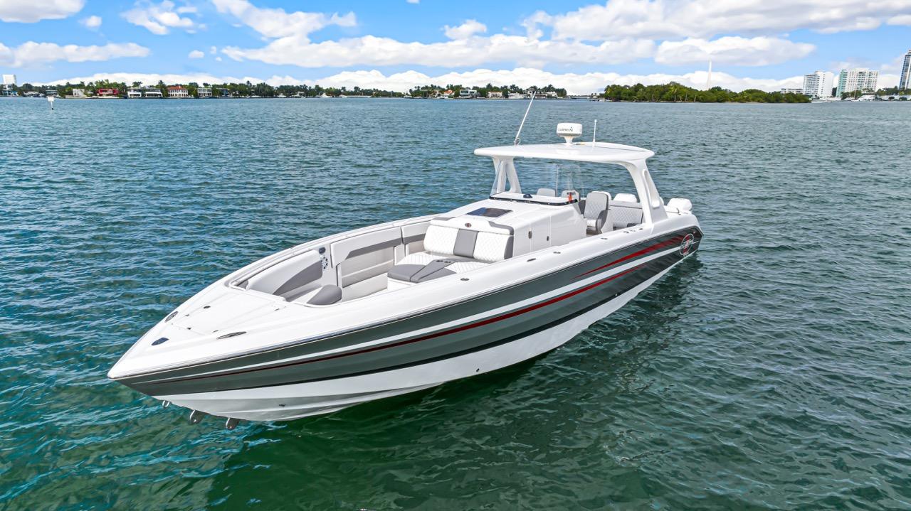 2015 Cigarette 41' GTR in vendita (photo 3)