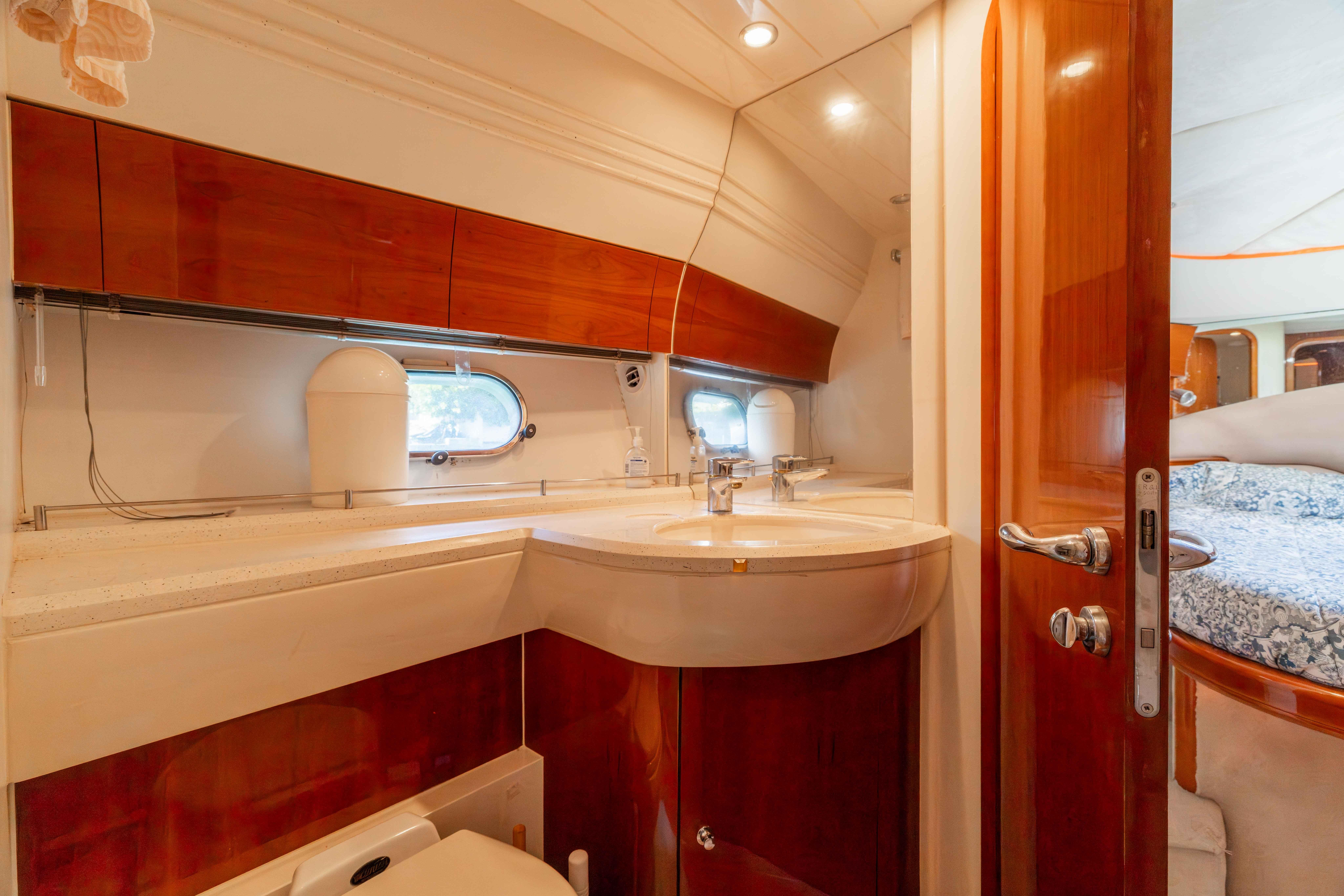 2002 Princess 61 à vendre (photo 16)