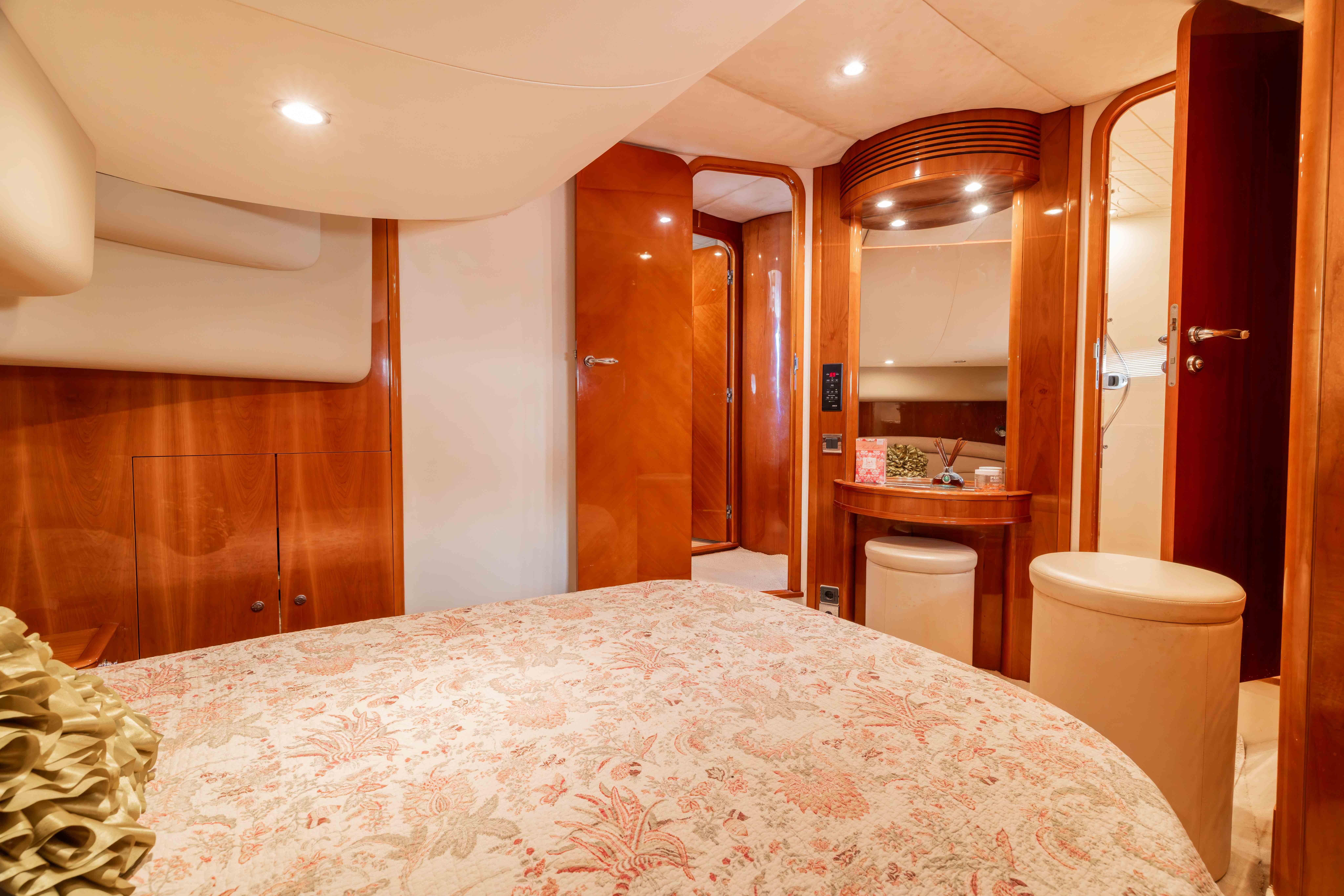 2002 Princess 61 à vendre (photo 18)