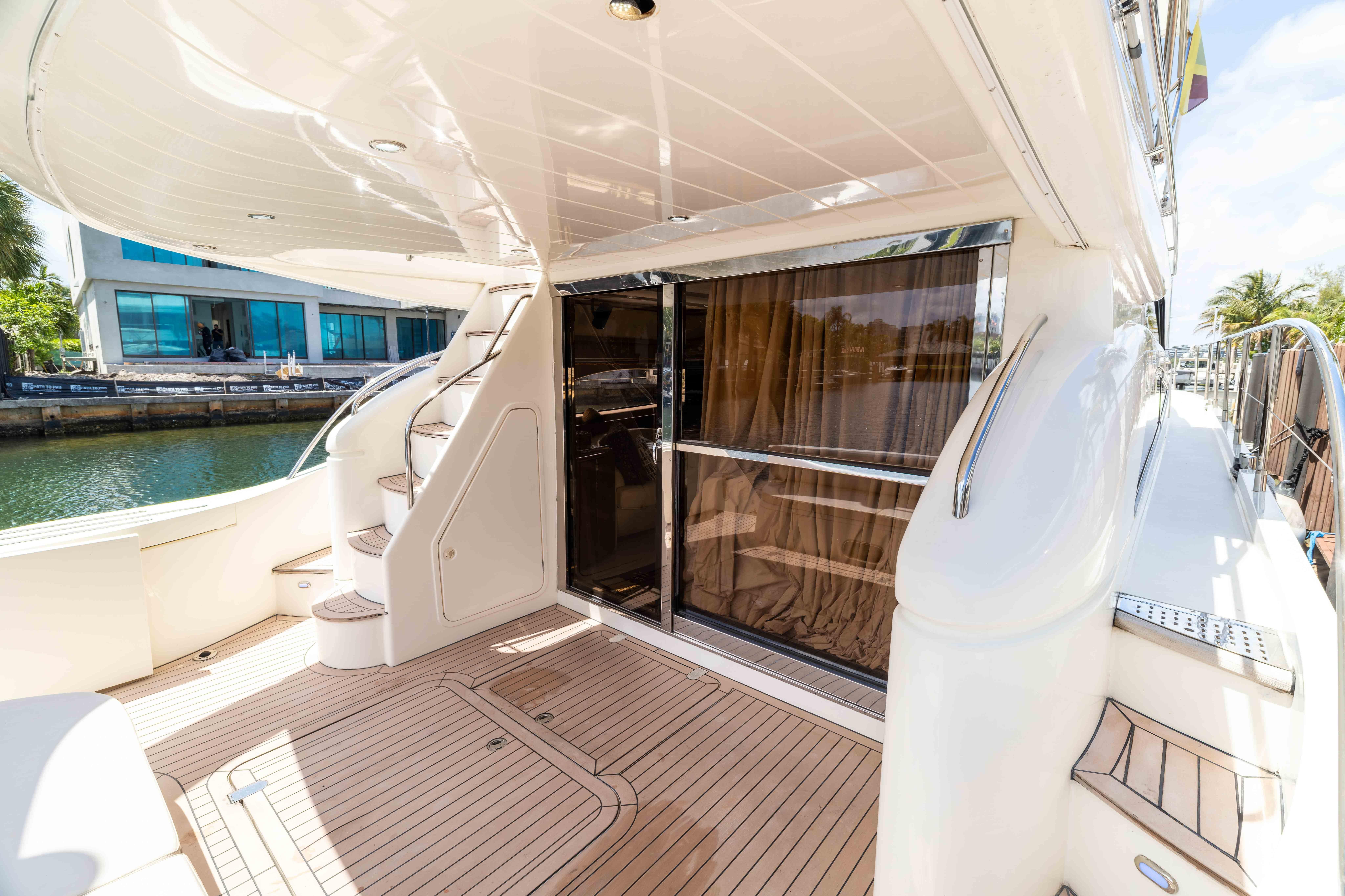 2002 Princess 61 à vendre (photo 40)