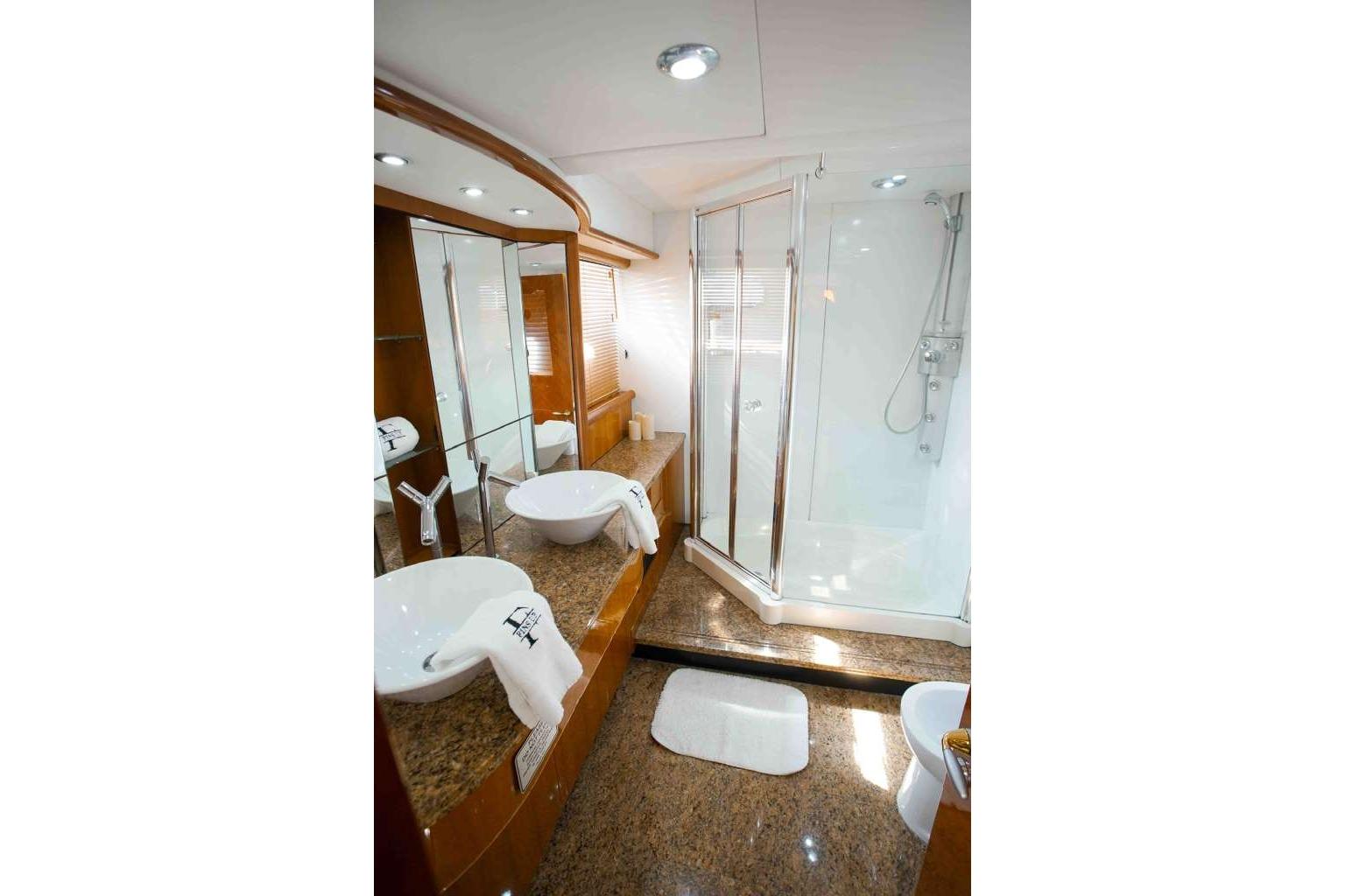 2006 Sunseeker Manhattan 82 in vendita (photo 25)