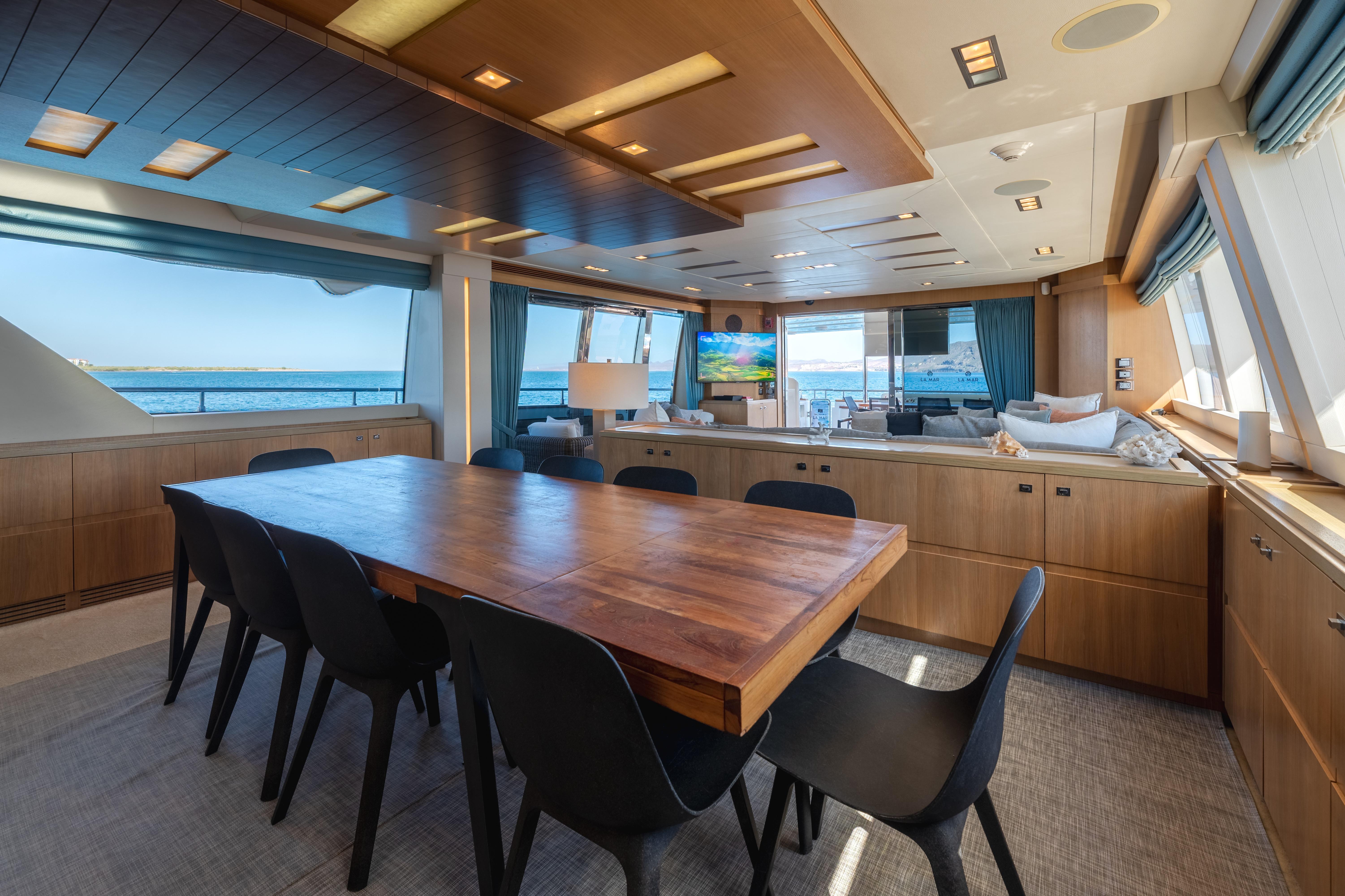 2012 Ferretti Yachts Custom Line 100 te koop (photo 9)