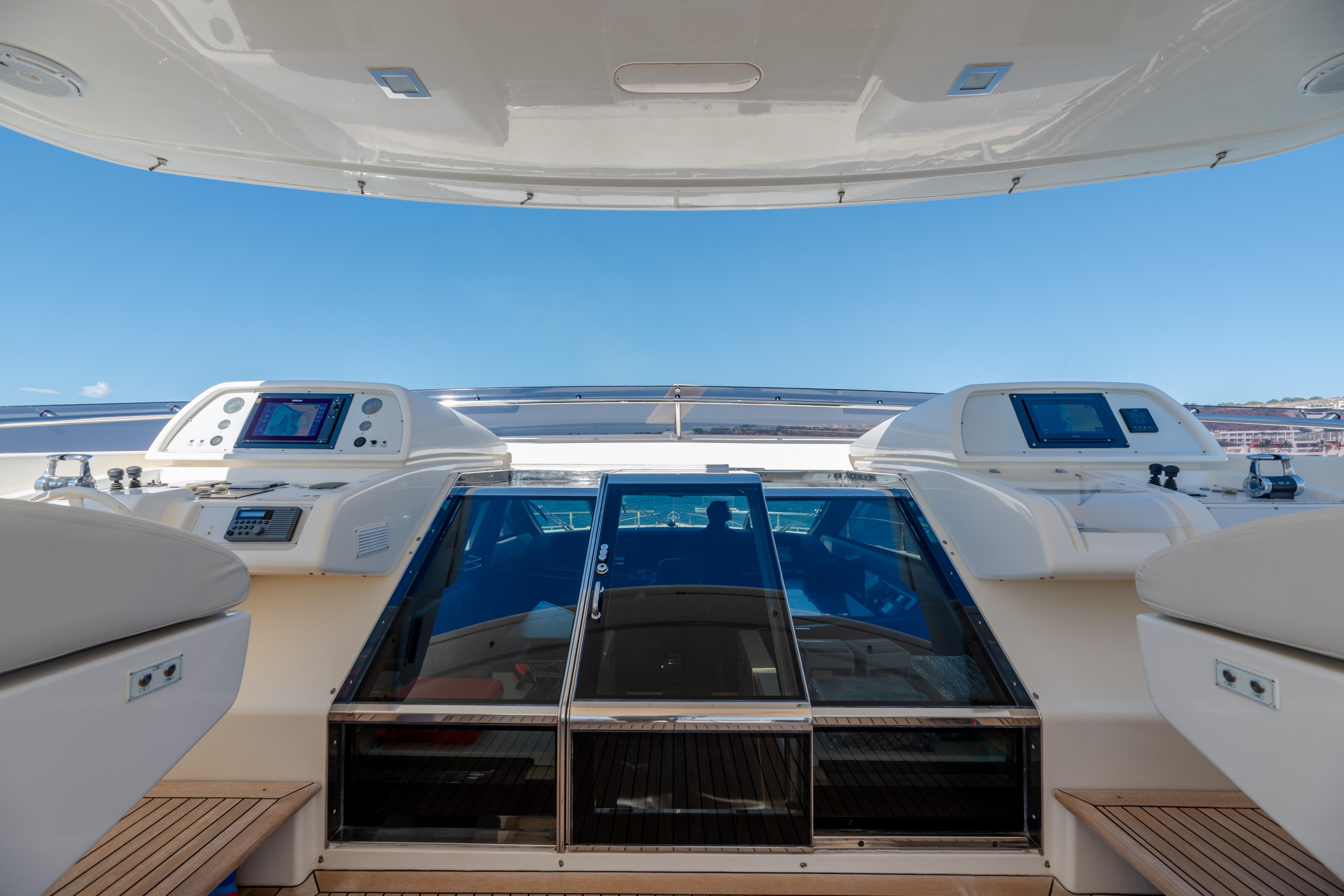 2012 Ferretti Yachts Custom Line 100 te koop (photo 33)