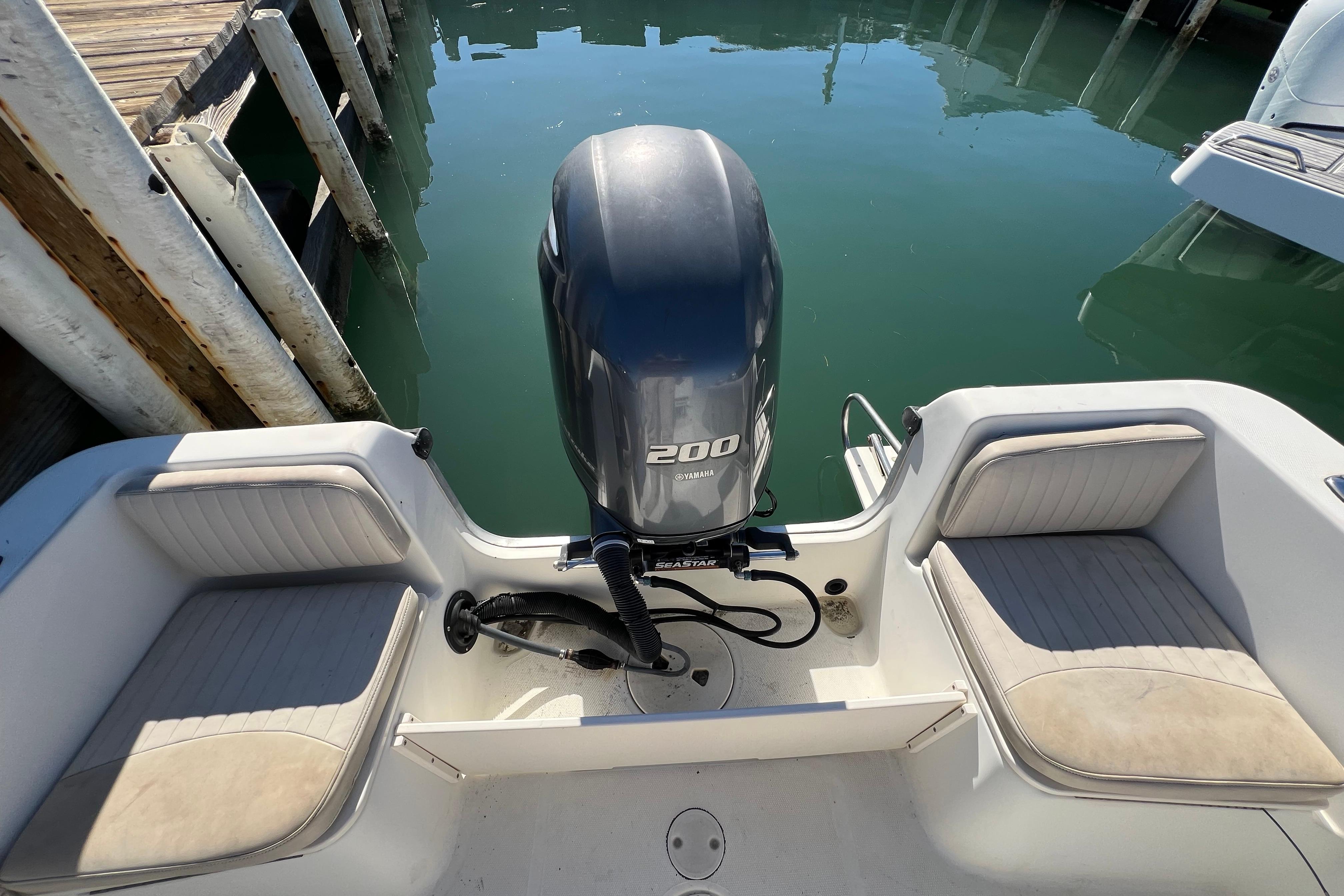 2004 Hydra-Sports 212 CC for sale (photo 29)