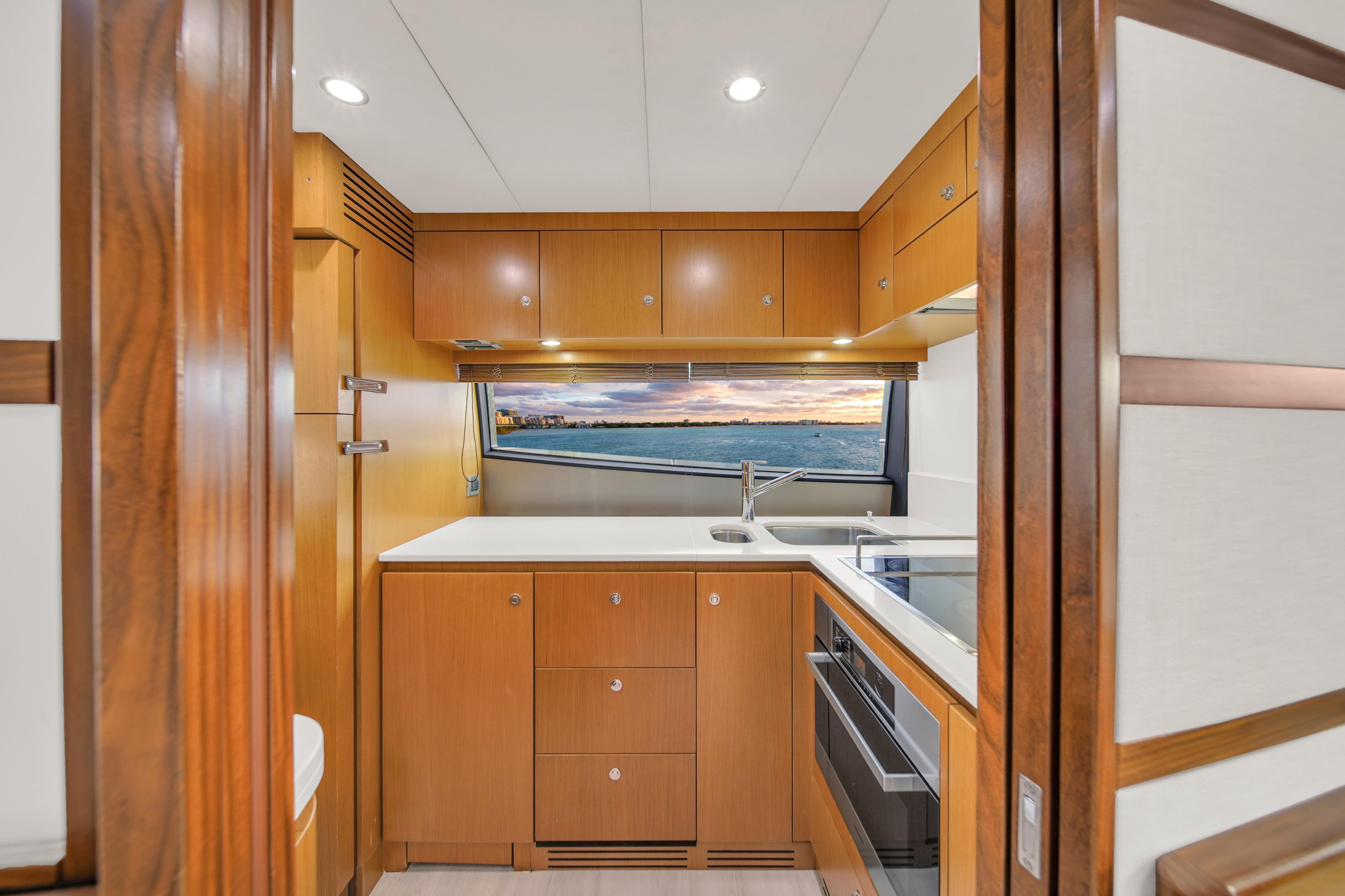 2011 Ferretti Yachts 660 na sprzedaż (photo 28)