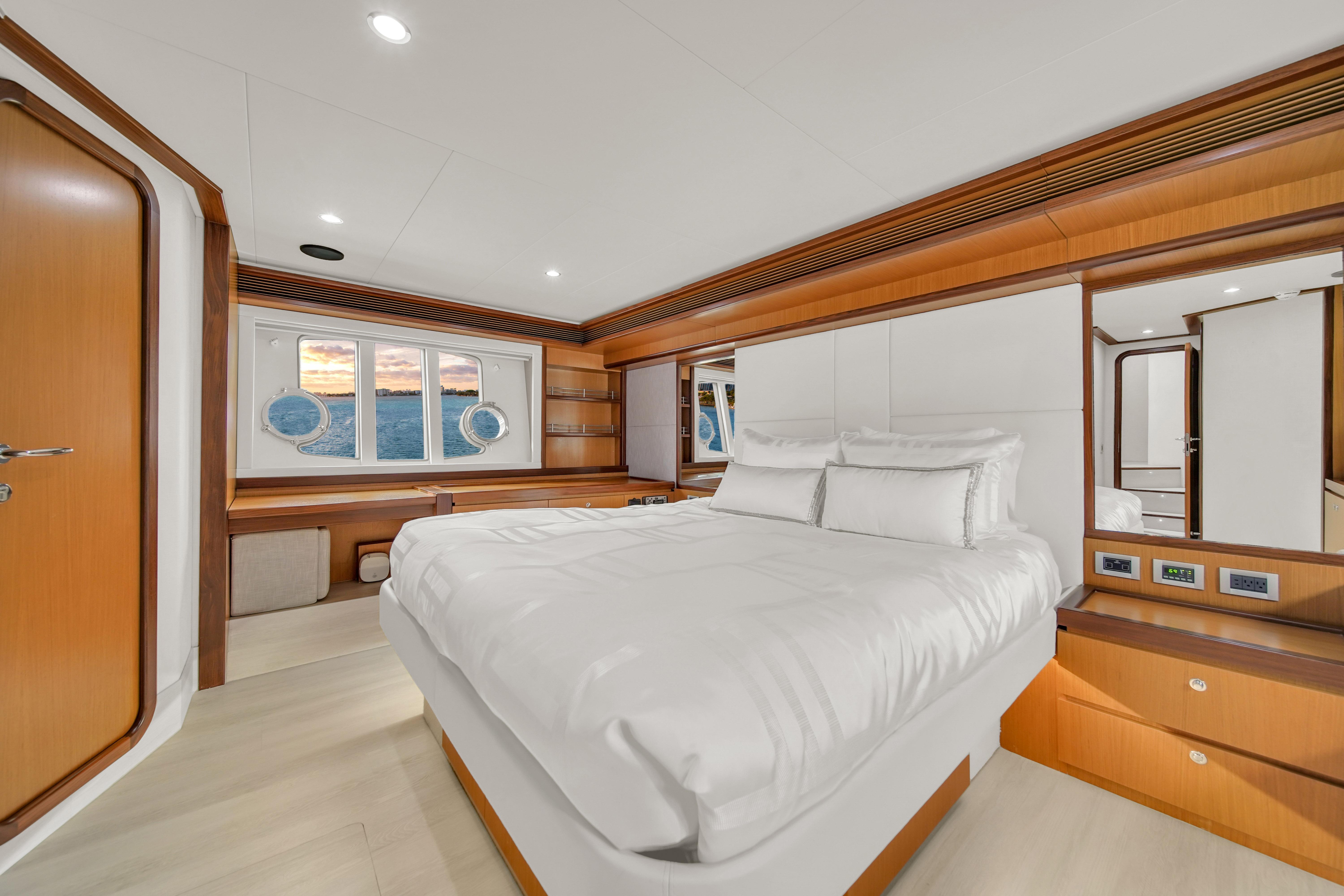 2011 Ferretti Yachts 660 na sprzedaż (photo 34)