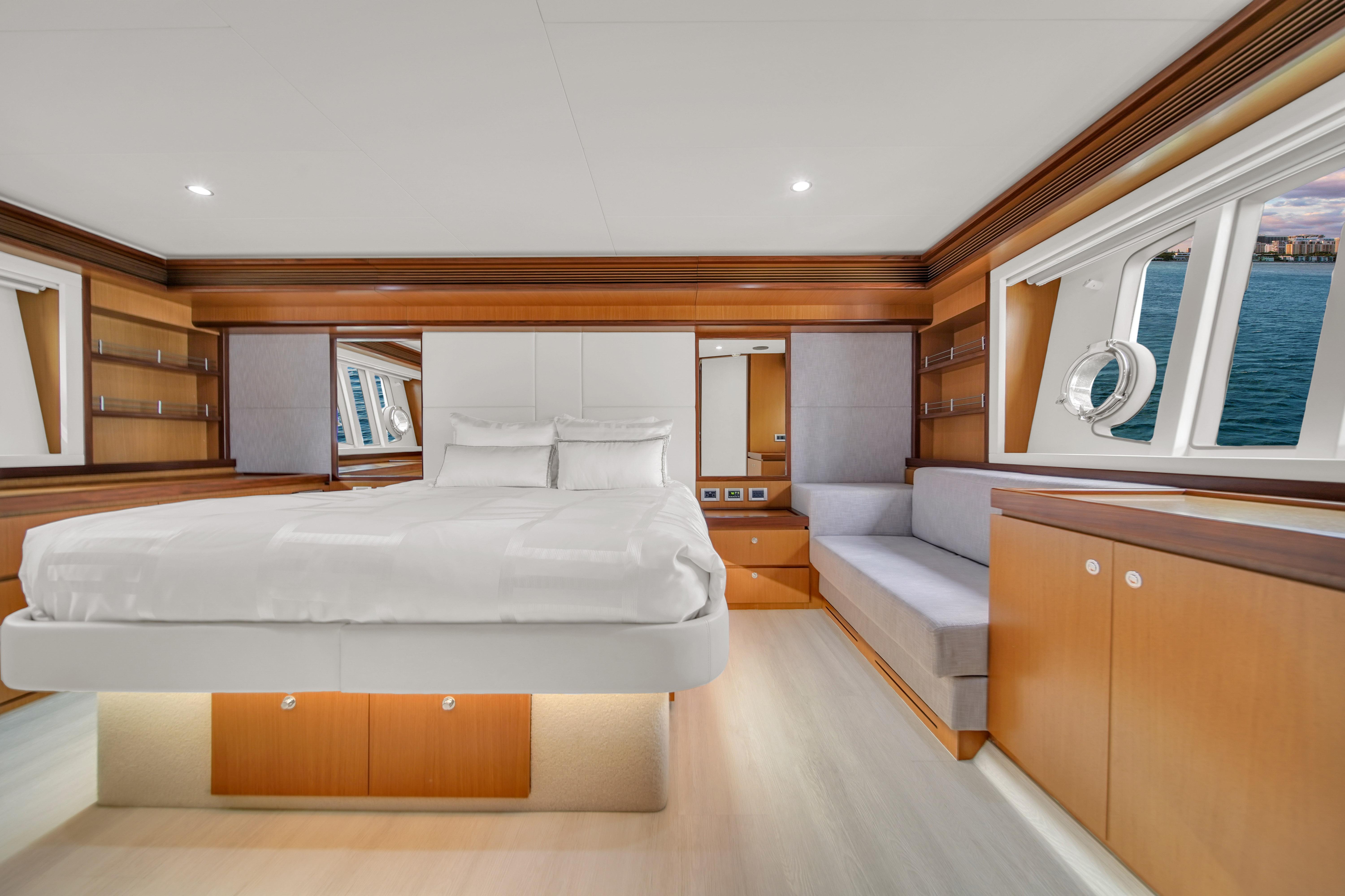 2011 Ferretti Yachts 660 na sprzedaż (photo 36)