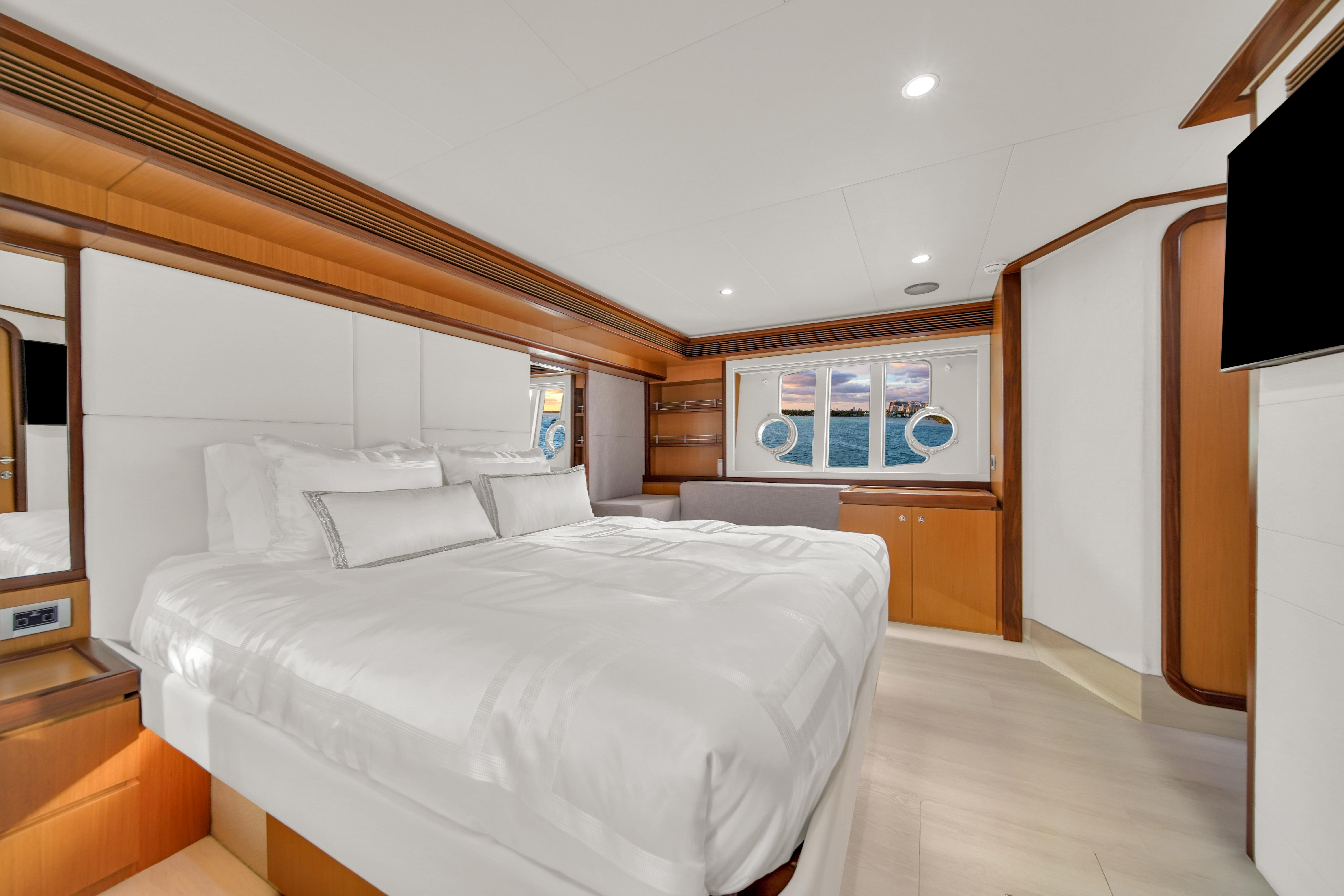2011 Ferretti Yachts 660 na sprzedaż (photo 39)