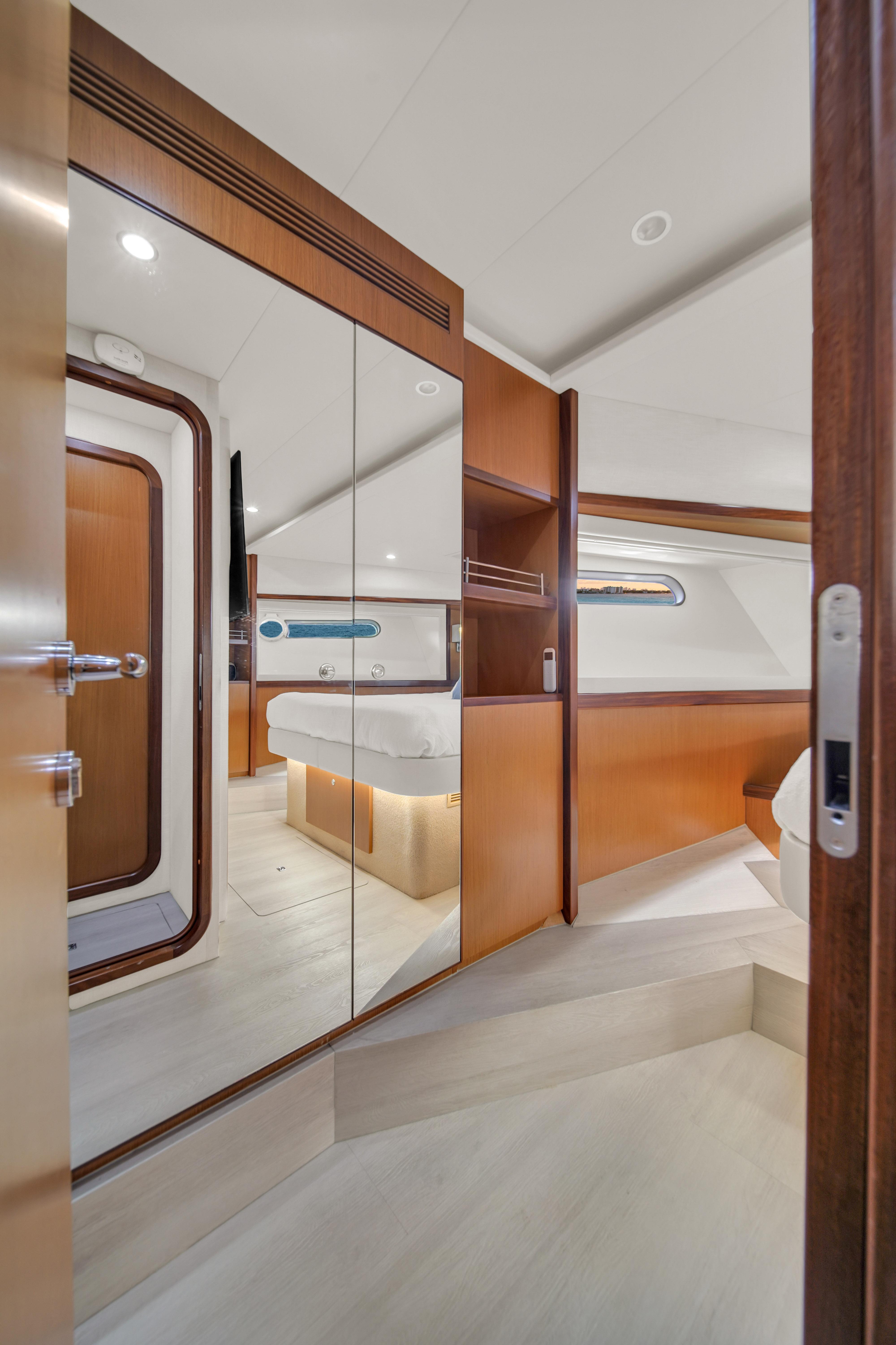 2011 Ferretti Yachts 660 na sprzedaż (photo 43)