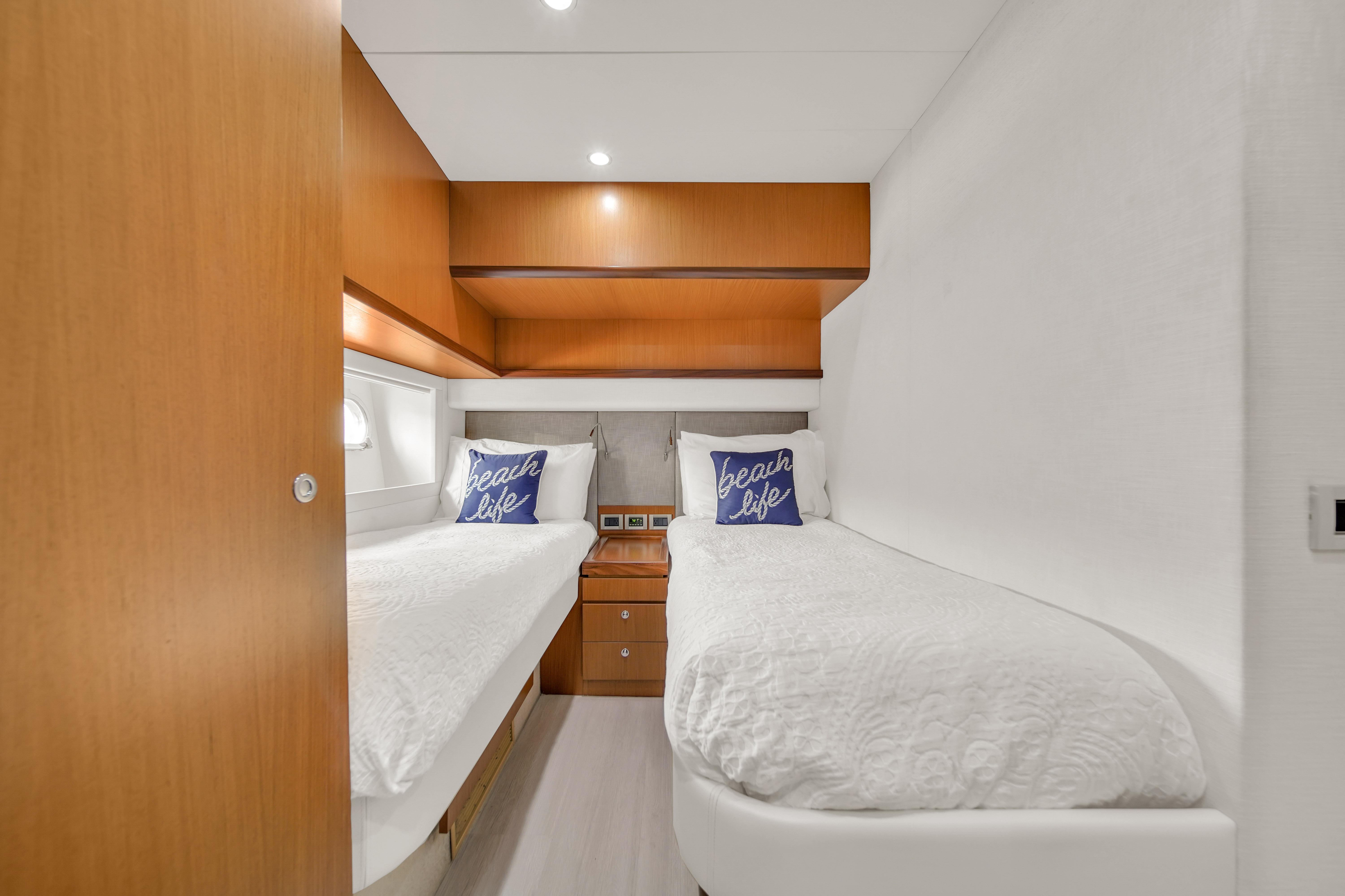 2011 Ferretti Yachts 660 na sprzedaż (photo 48)