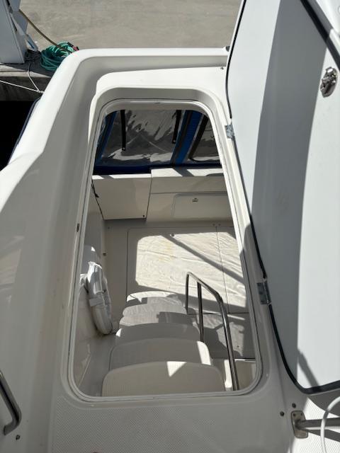 2004 Meridian 341 Sedan for sale (photo 7)