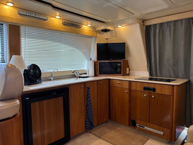 2004 Meridian 341 Sedan for sale (photo 10)