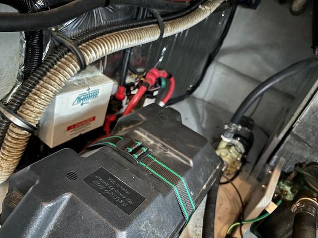 2004 Meridian 341 Sedan for sale (photo 32)