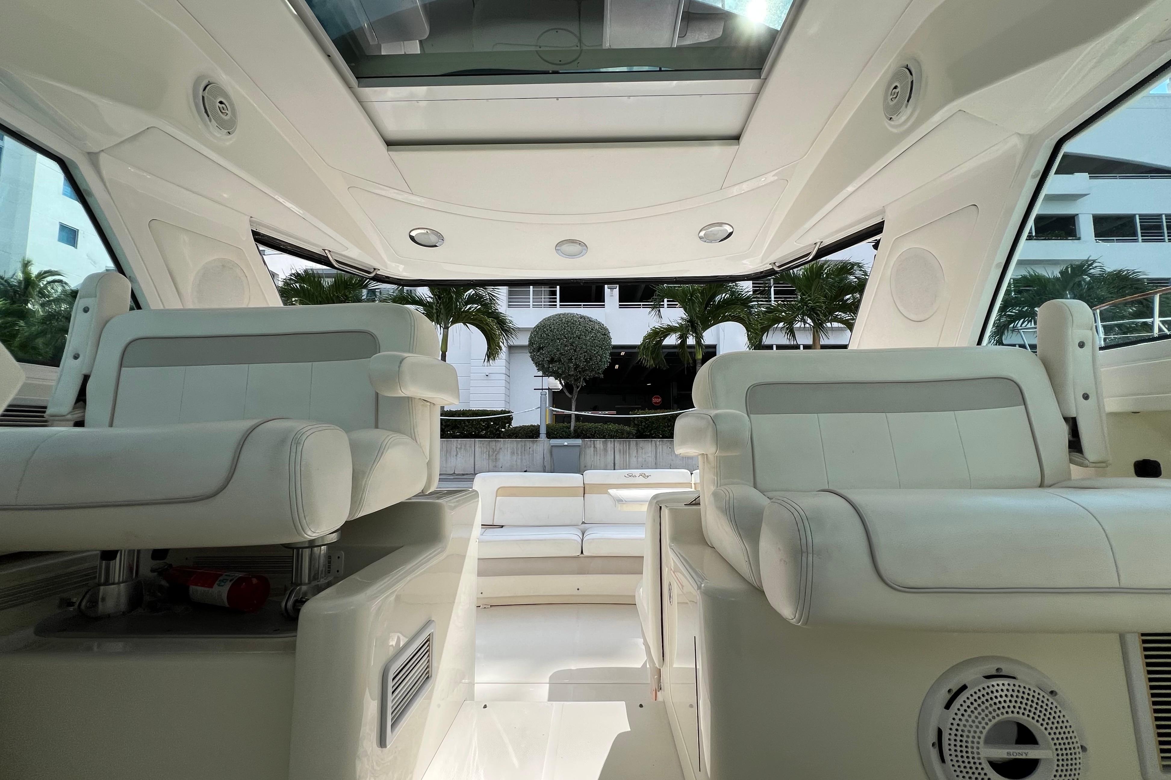 2010 Sea Ray 450 Sundancer à venda (photo 11)
