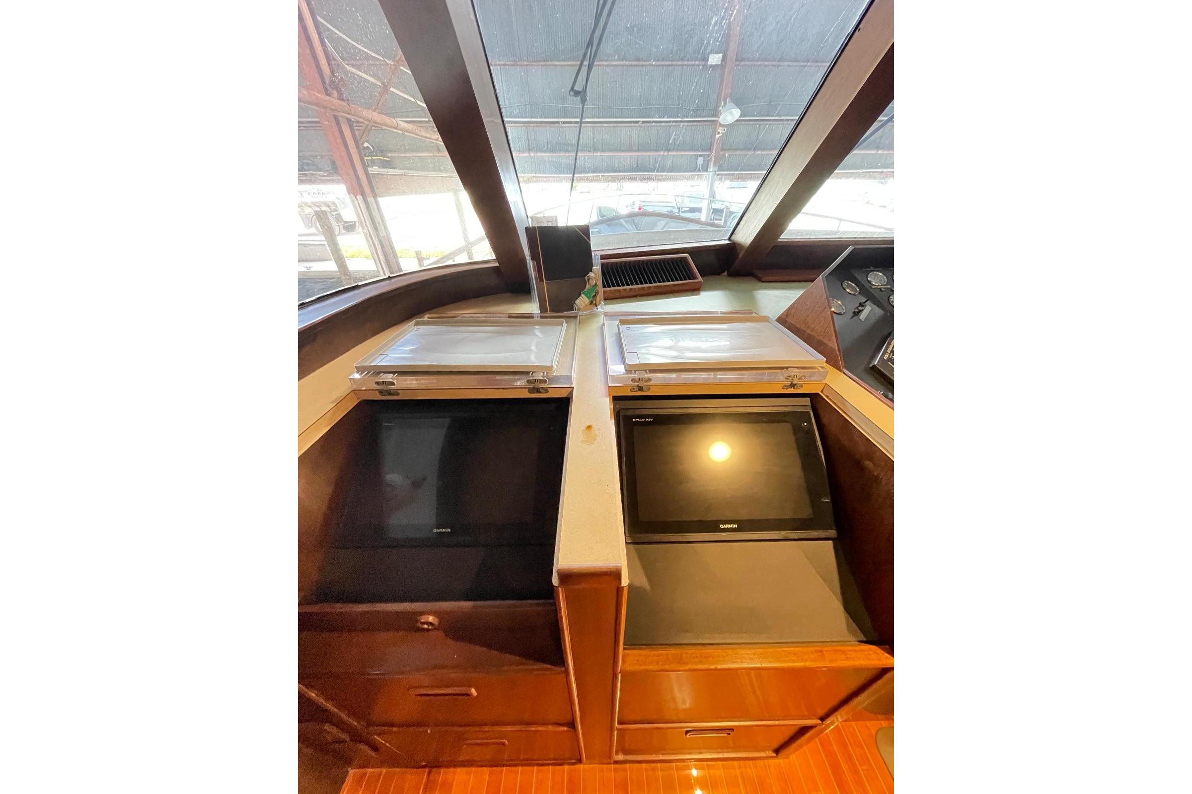 1988 Burger Classic Motoryacht zu verkaufen (photo 11)