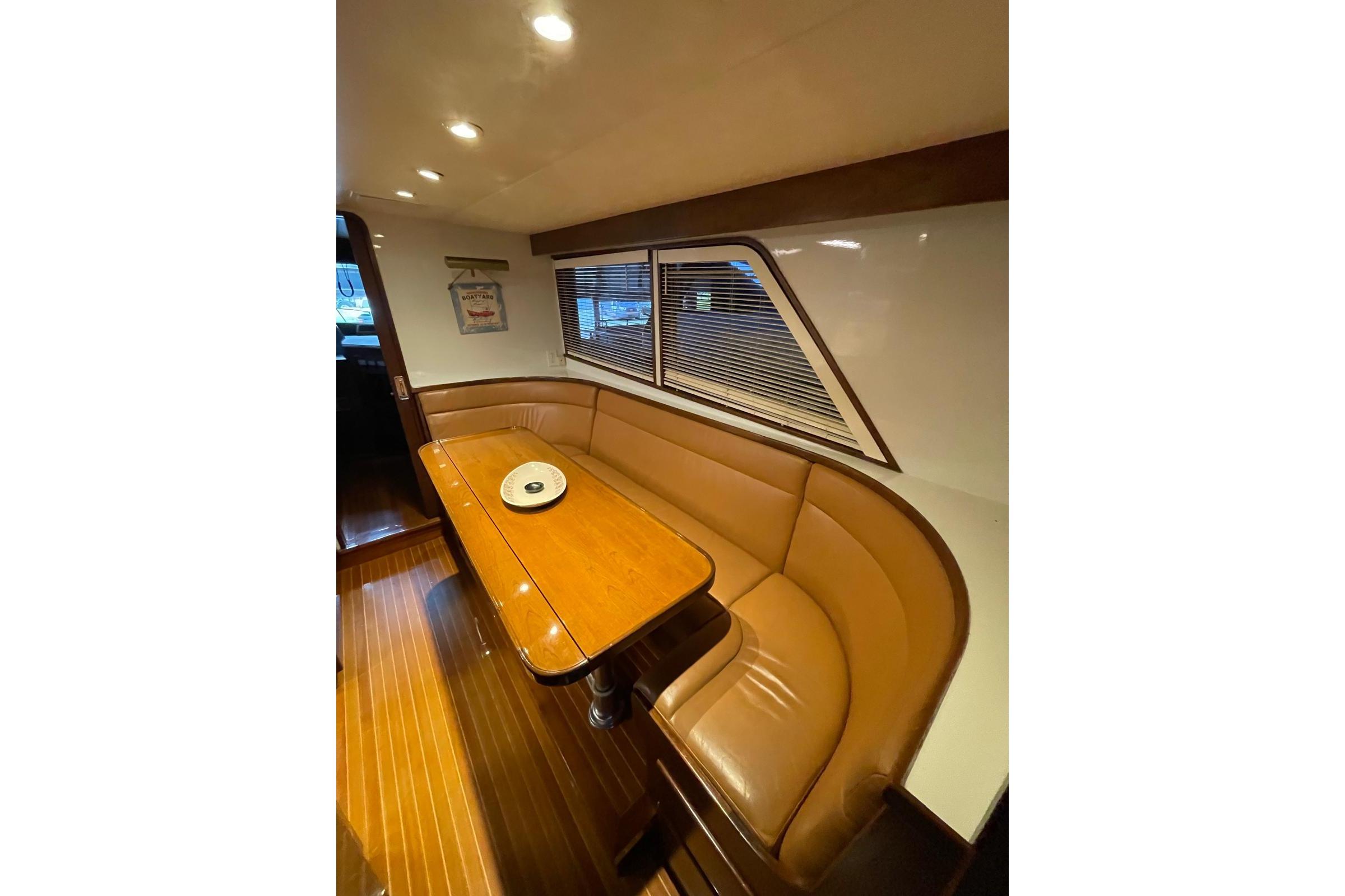 1988 Burger Classic Motoryacht zu verkaufen (photo 16)