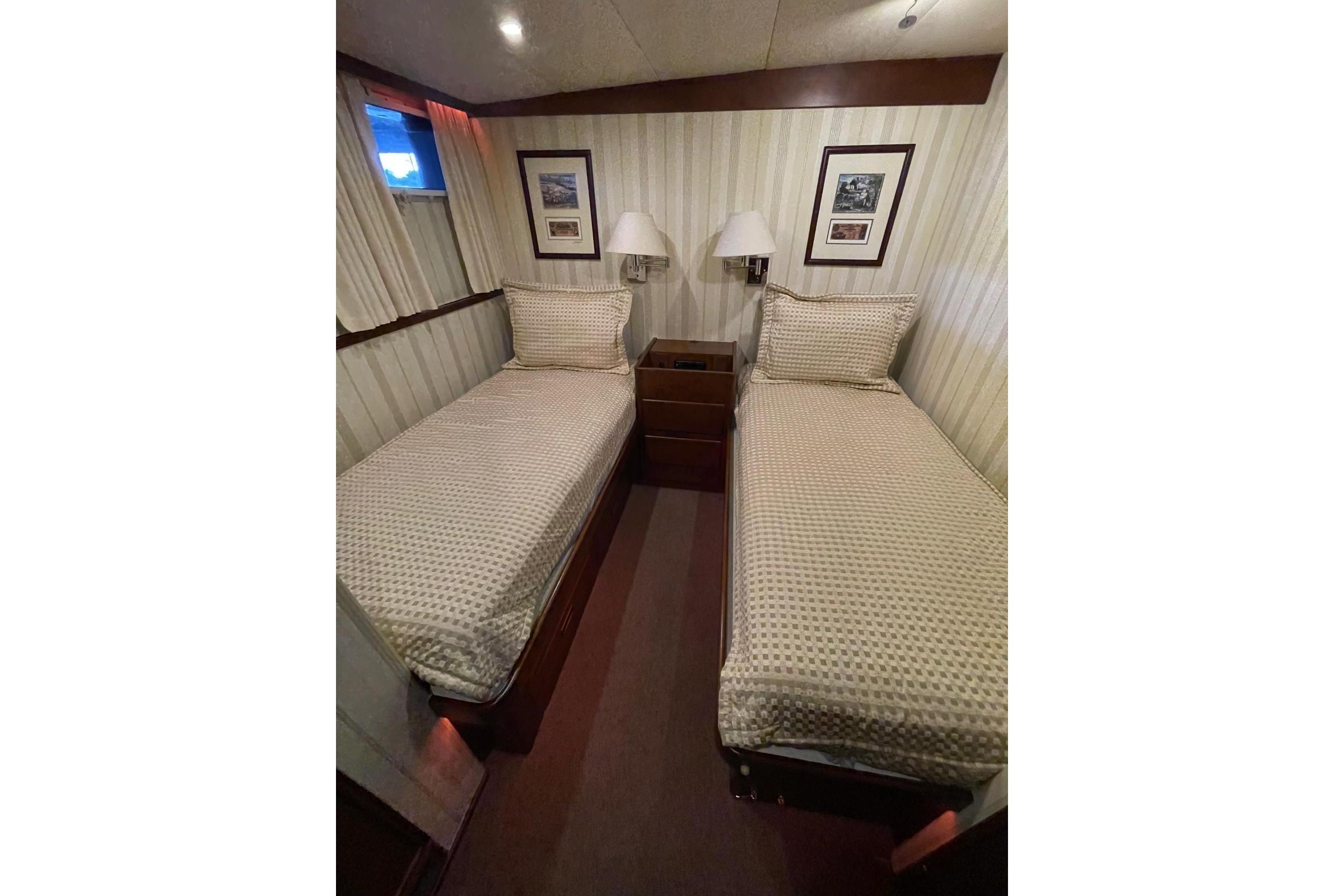 1988 Burger Classic Motoryacht zu verkaufen (photo 20)