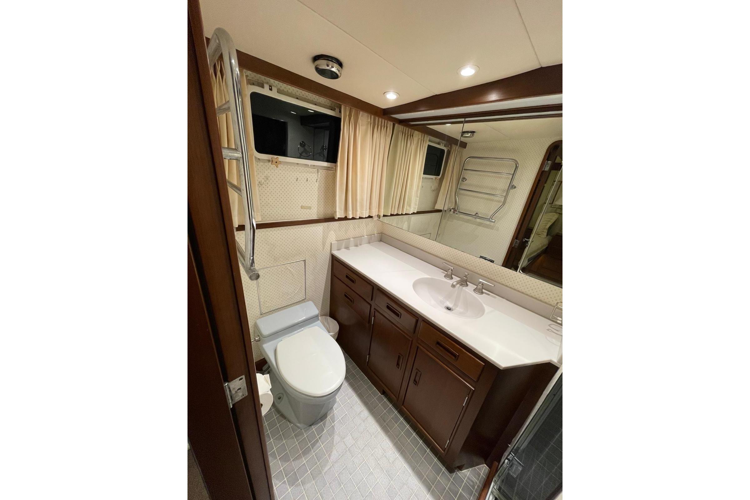 1988 Burger Classic Motoryacht zu verkaufen (photo 24)