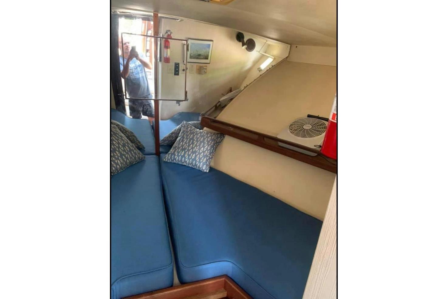 1985 Hatteras 36 Convertible in vendita (photo 5)