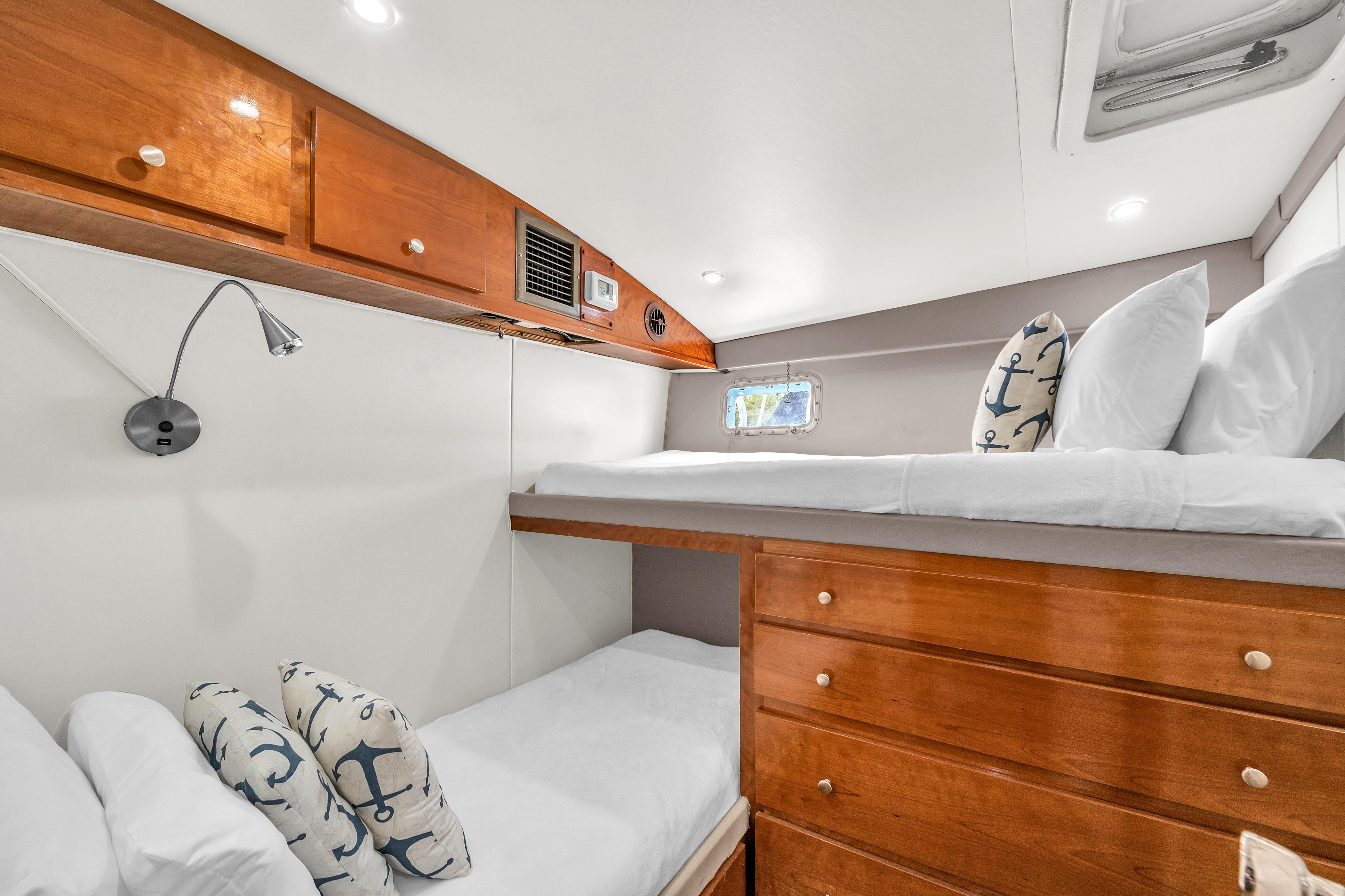 1978 Hatteras 42 Convertible in vendita (photo 23)