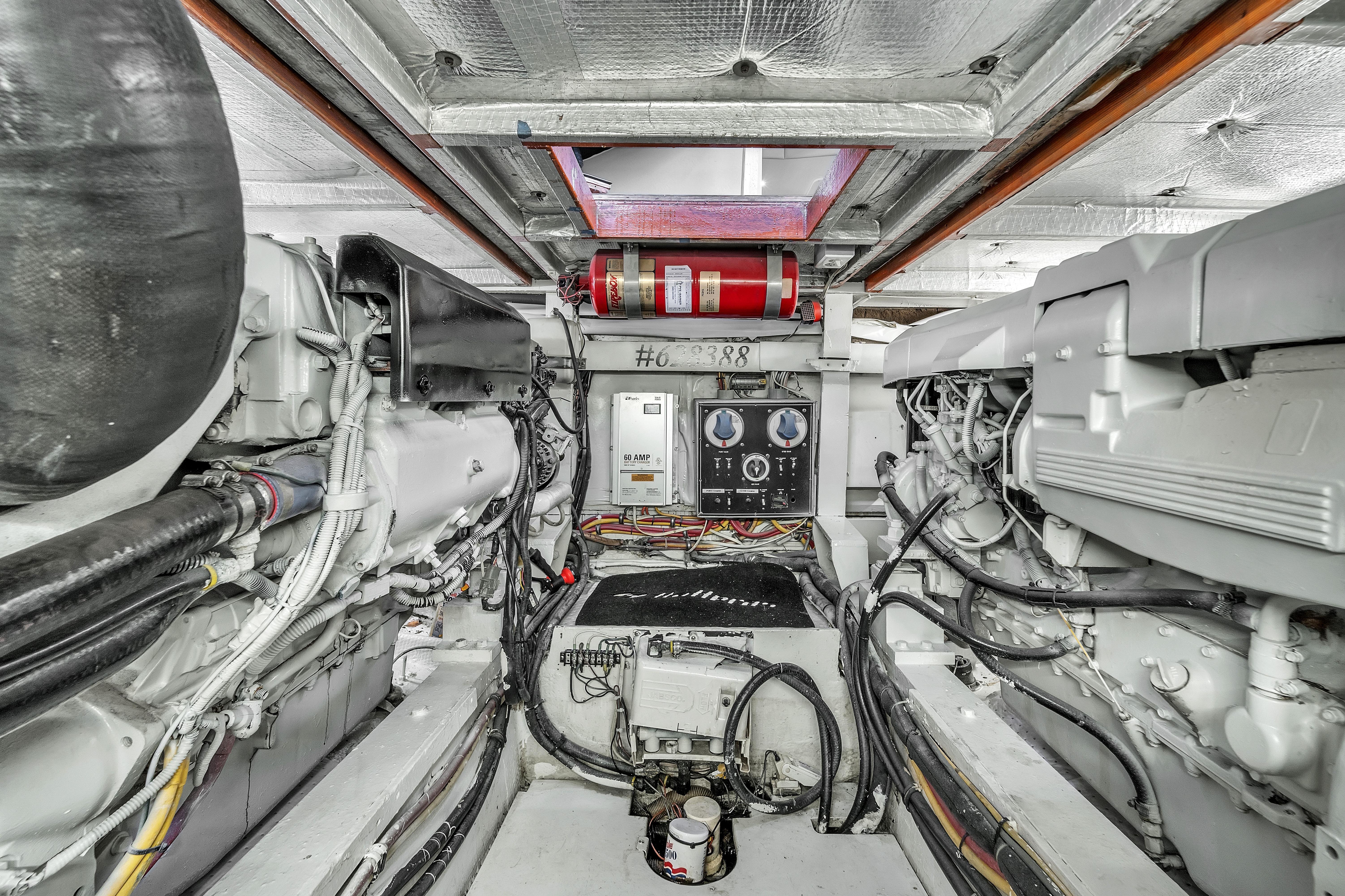 1978 Hatteras 42 Convertible in vendita (photo 41)