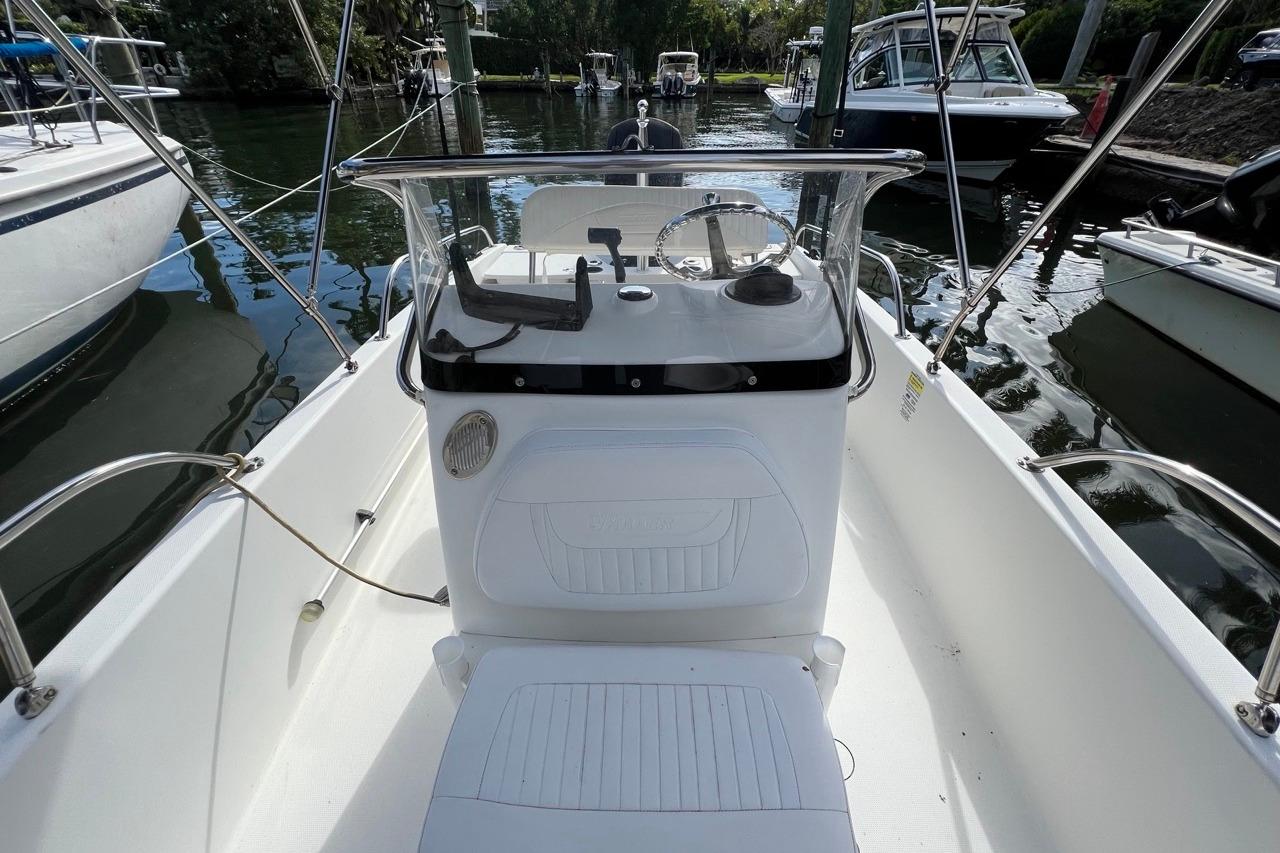 2016 Boston Whaler 170 Dauntless for sale (photo 8)