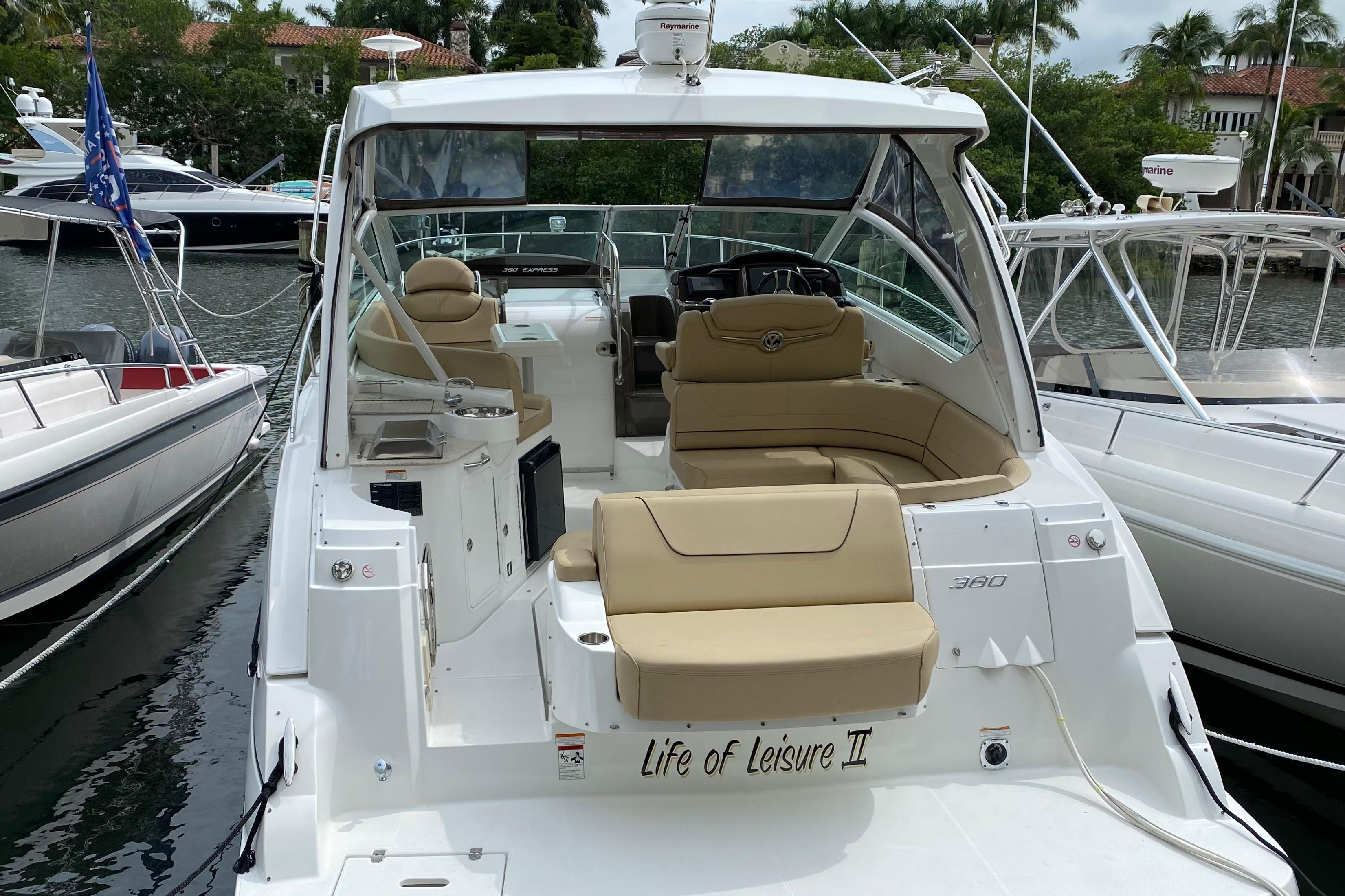 2013 Cruisers Yachts 380 Express zu verkaufen (photo 4)