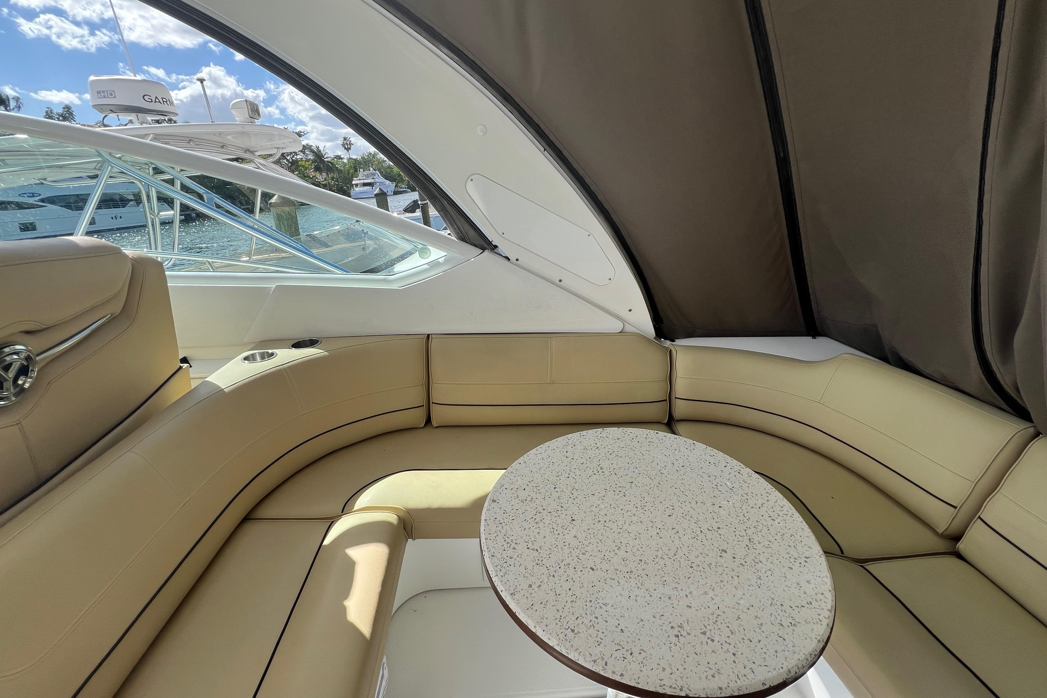 2013 Cruisers Yachts 380 Express zu verkaufen (photo 7)
