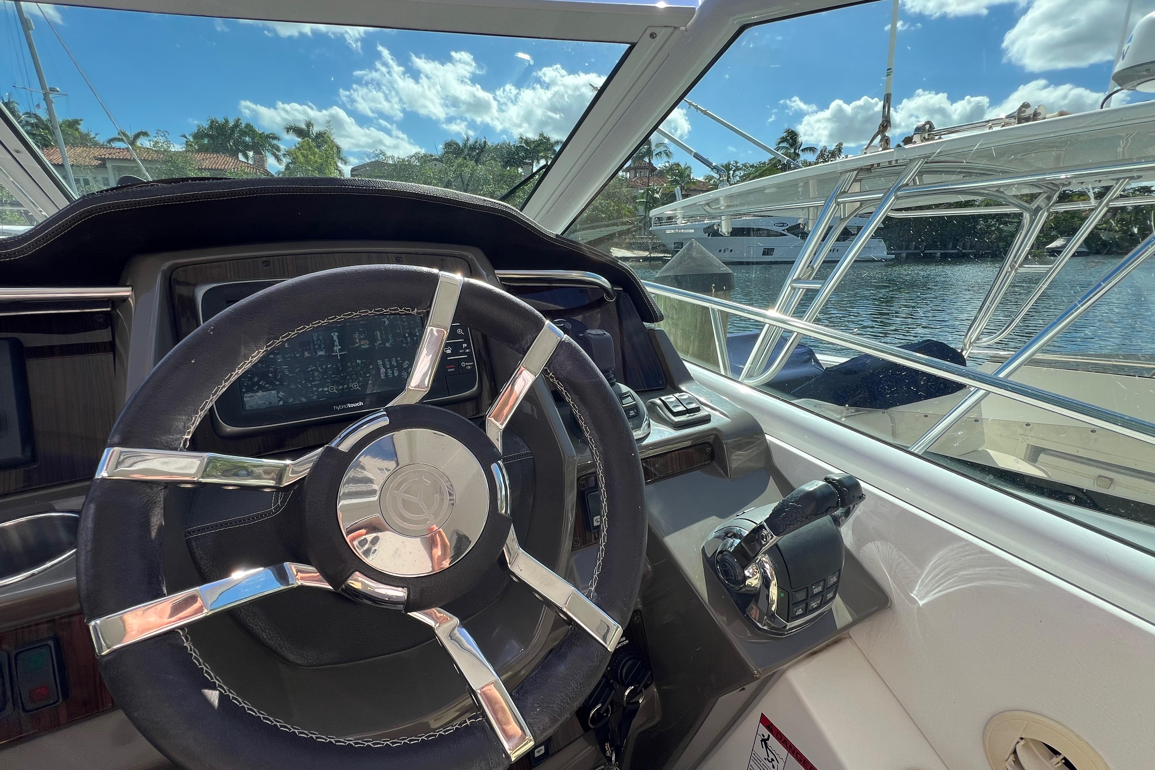 2013 Cruisers Yachts 380 Express zu verkaufen (photo 14)