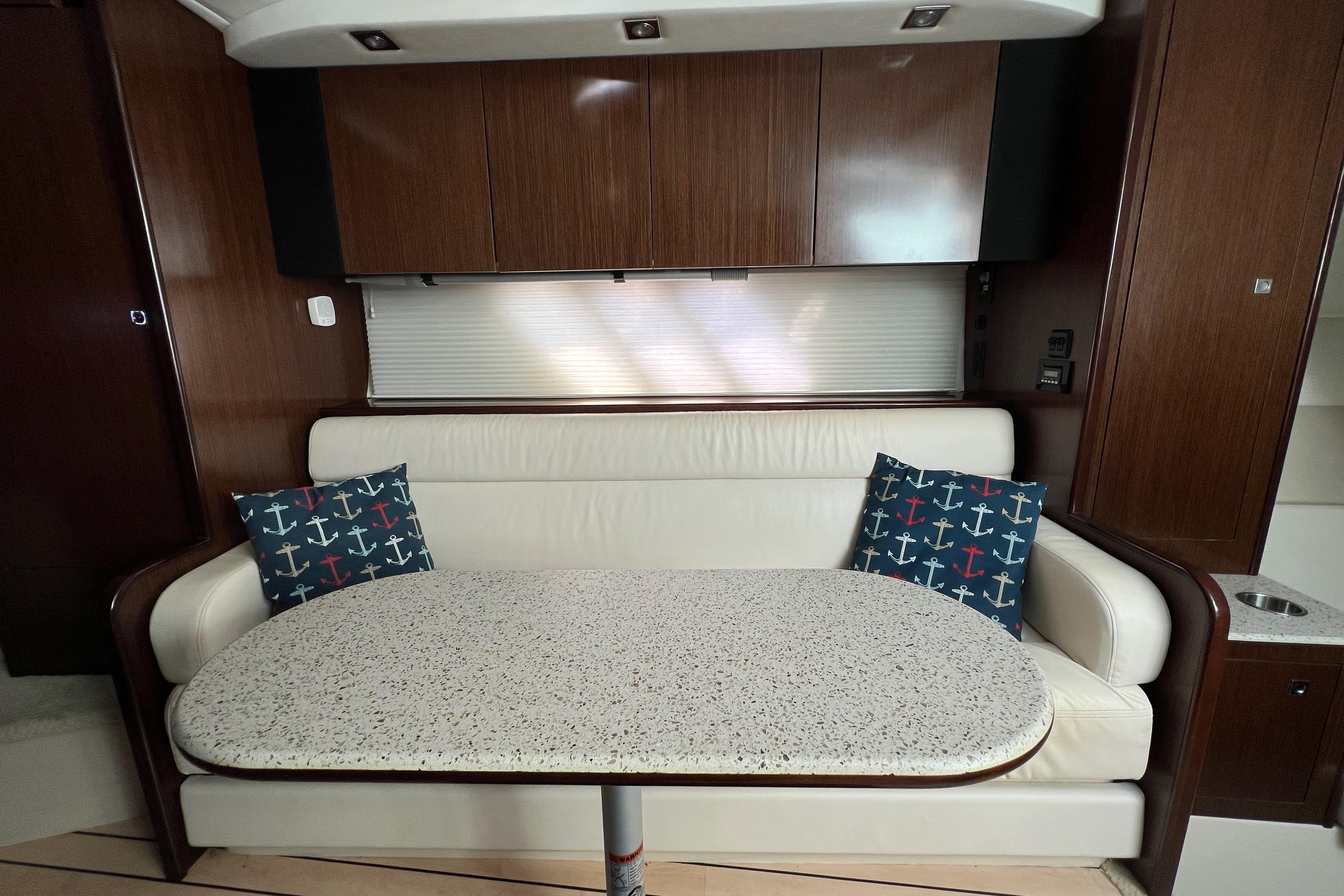 2013 Cruisers Yachts 380 Express zu verkaufen (photo 19)