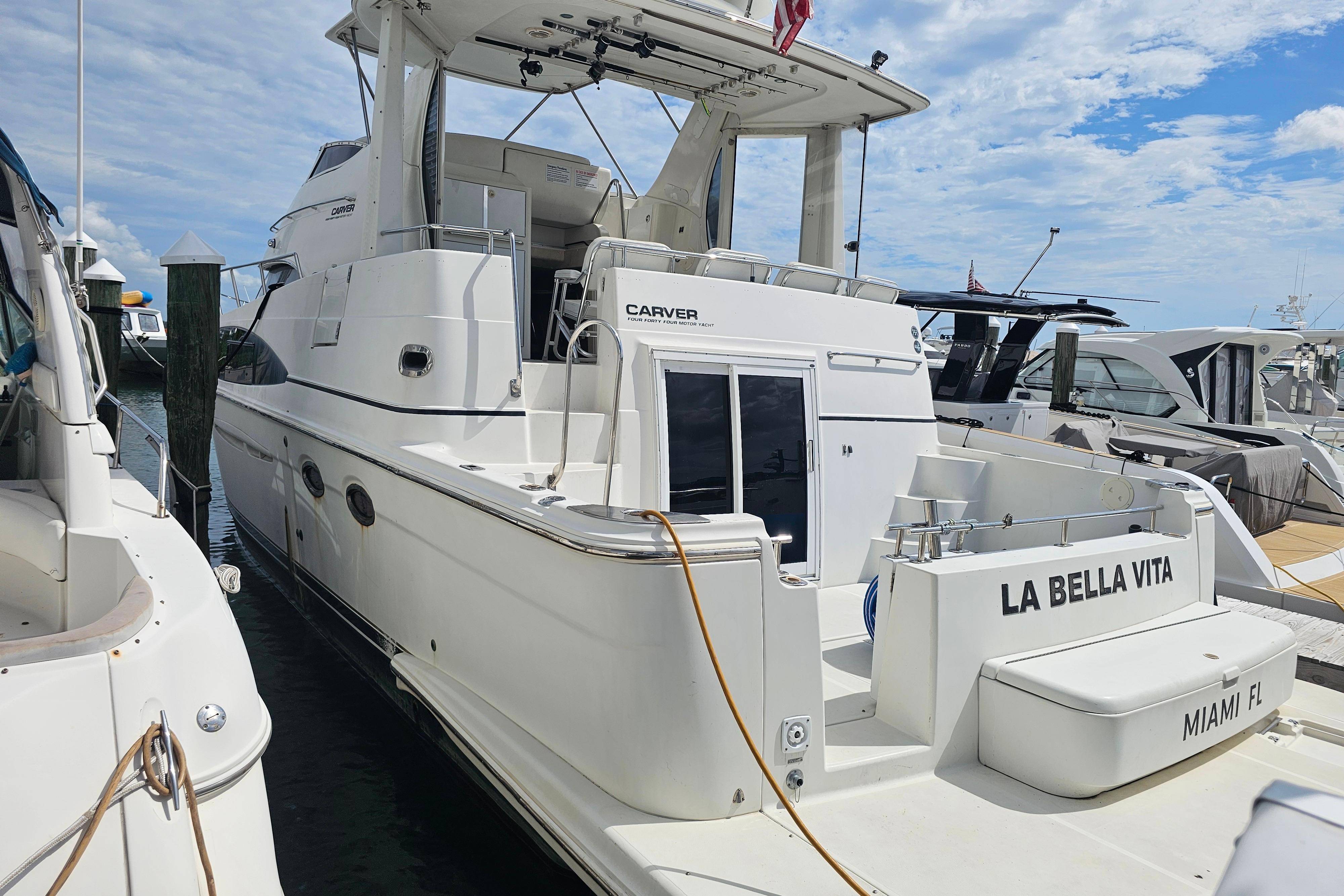 2004 Carver 444 Cockpit Motor Yacht zu verkaufen (photo 2)