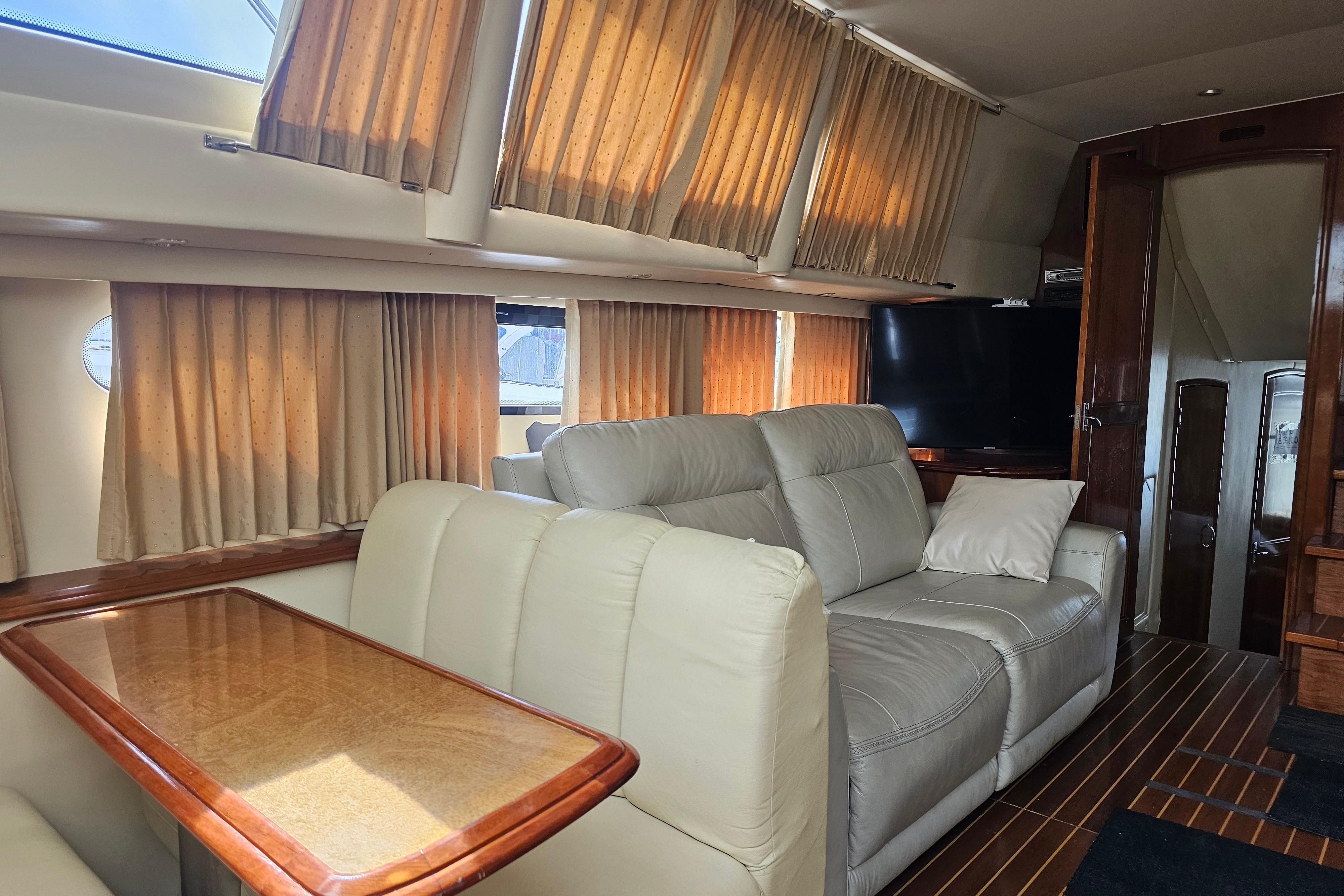 2004 Carver 444 Cockpit Motor Yacht zu verkaufen (photo 7)