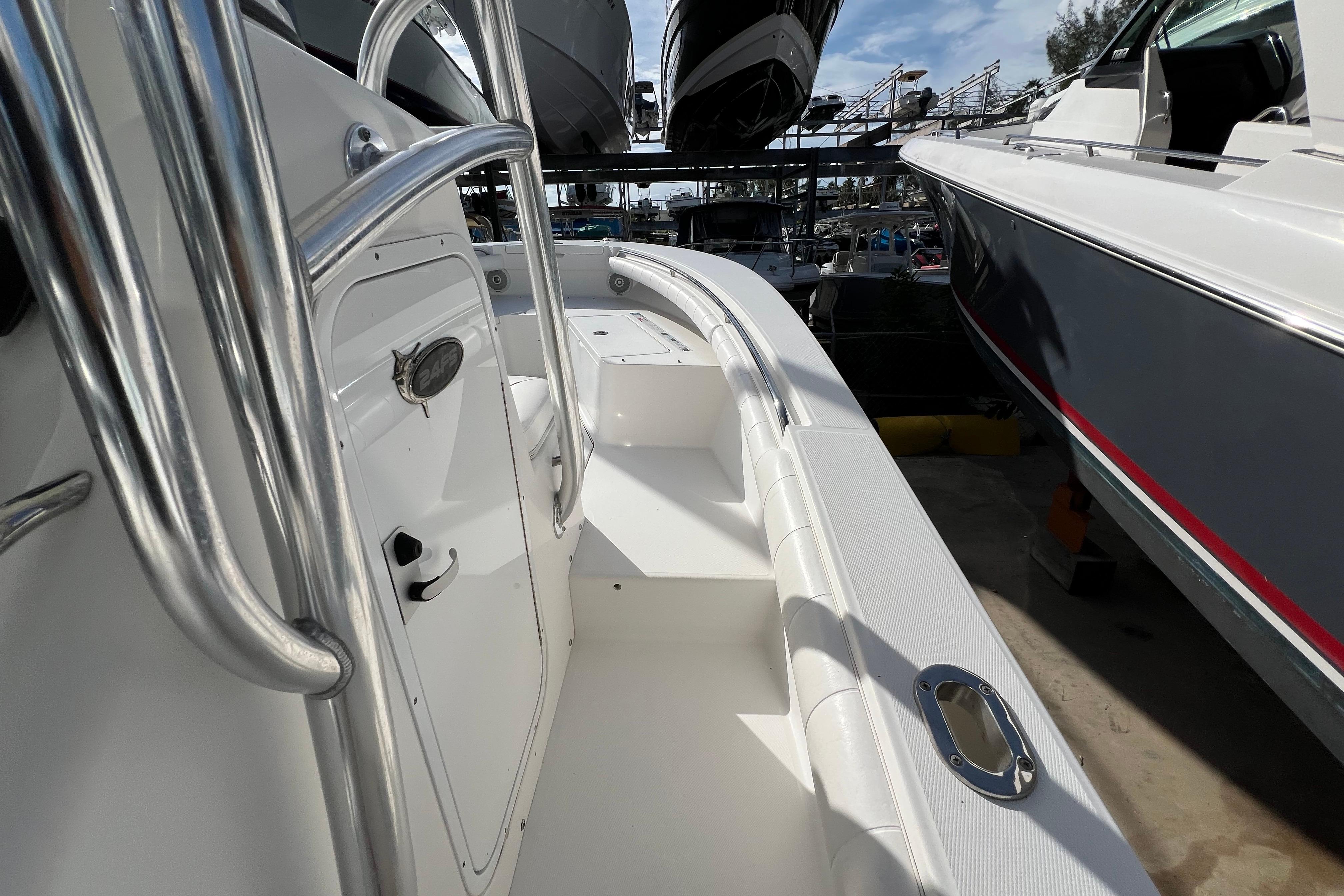 2012 Regulator 24 Forward Seating en venta (photo 21)