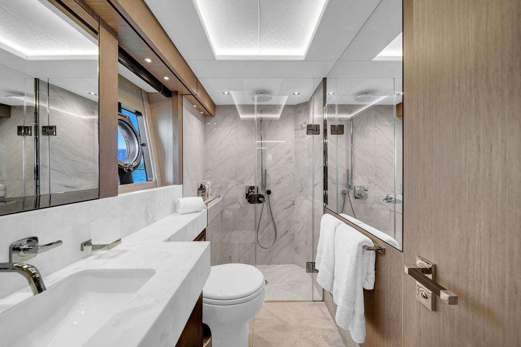 2021 Sunseeker 86 Yacht en venta (photo 39)