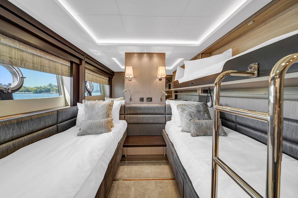 2021 Sunseeker 86 Yacht en venta (photo 42)