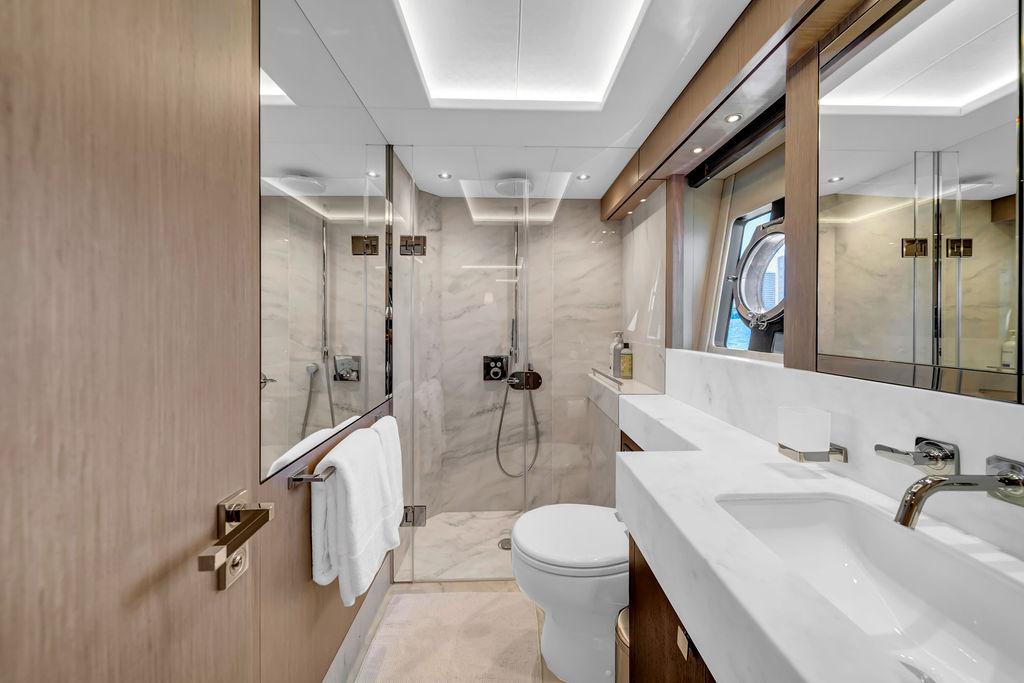 2021 Sunseeker 86 Yacht en venta (photo 48)