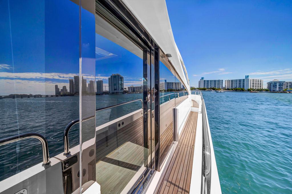 2021 Sunseeker 86 Yacht en venta (photo 59)