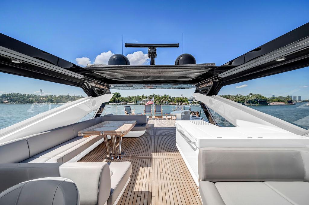 2021 Sunseeker 86 Yacht en venta (photo 72)
