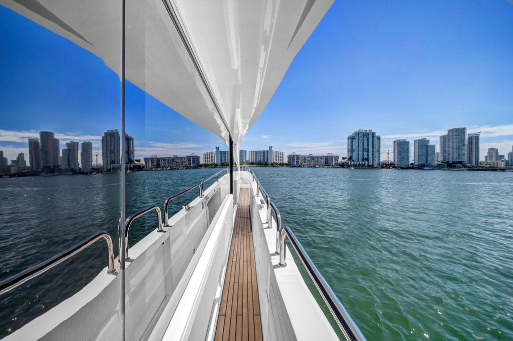 2021 Sunseeker 86 Yacht en venta (photo 83)