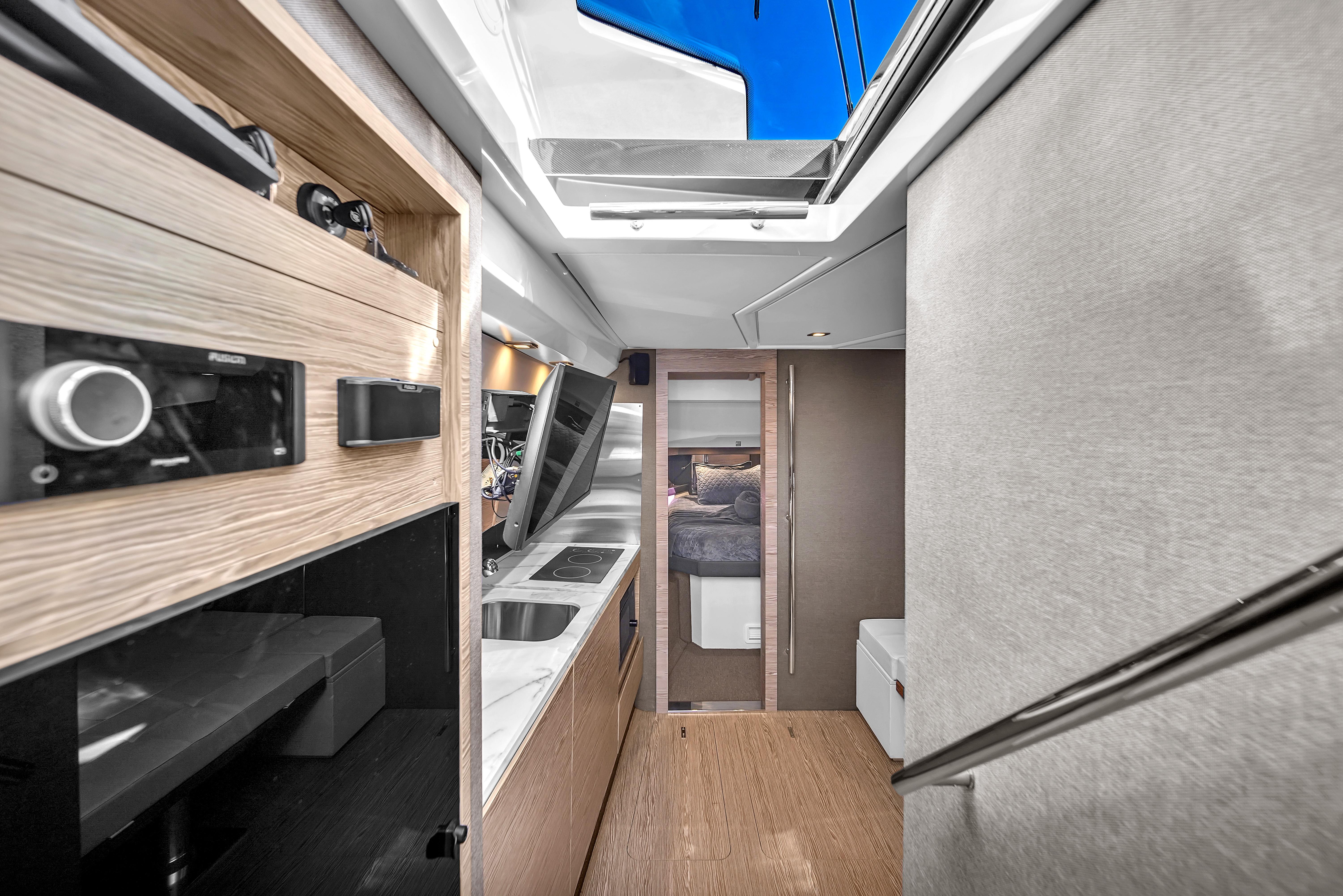 2020 Azimut Verve 40 for sale (photo 24)