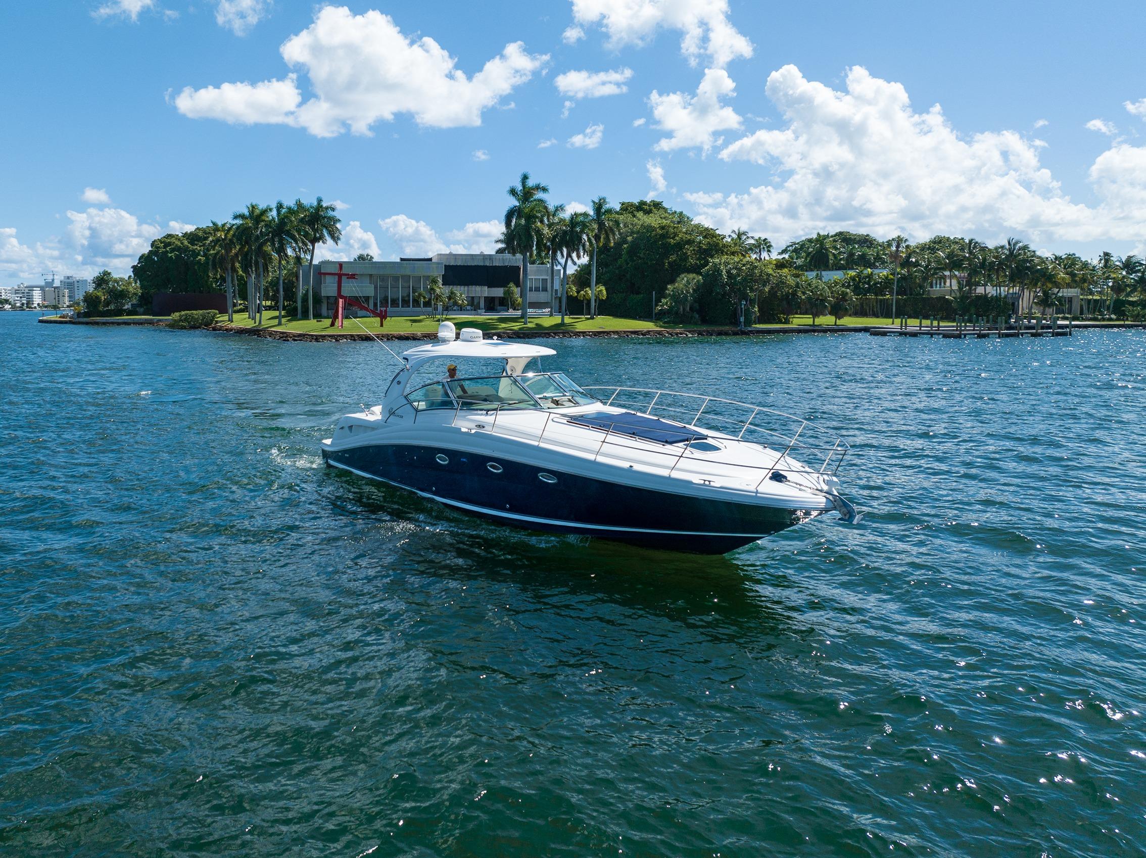 2004 Sea Ray 420 Sundancer te koop (photo 2)