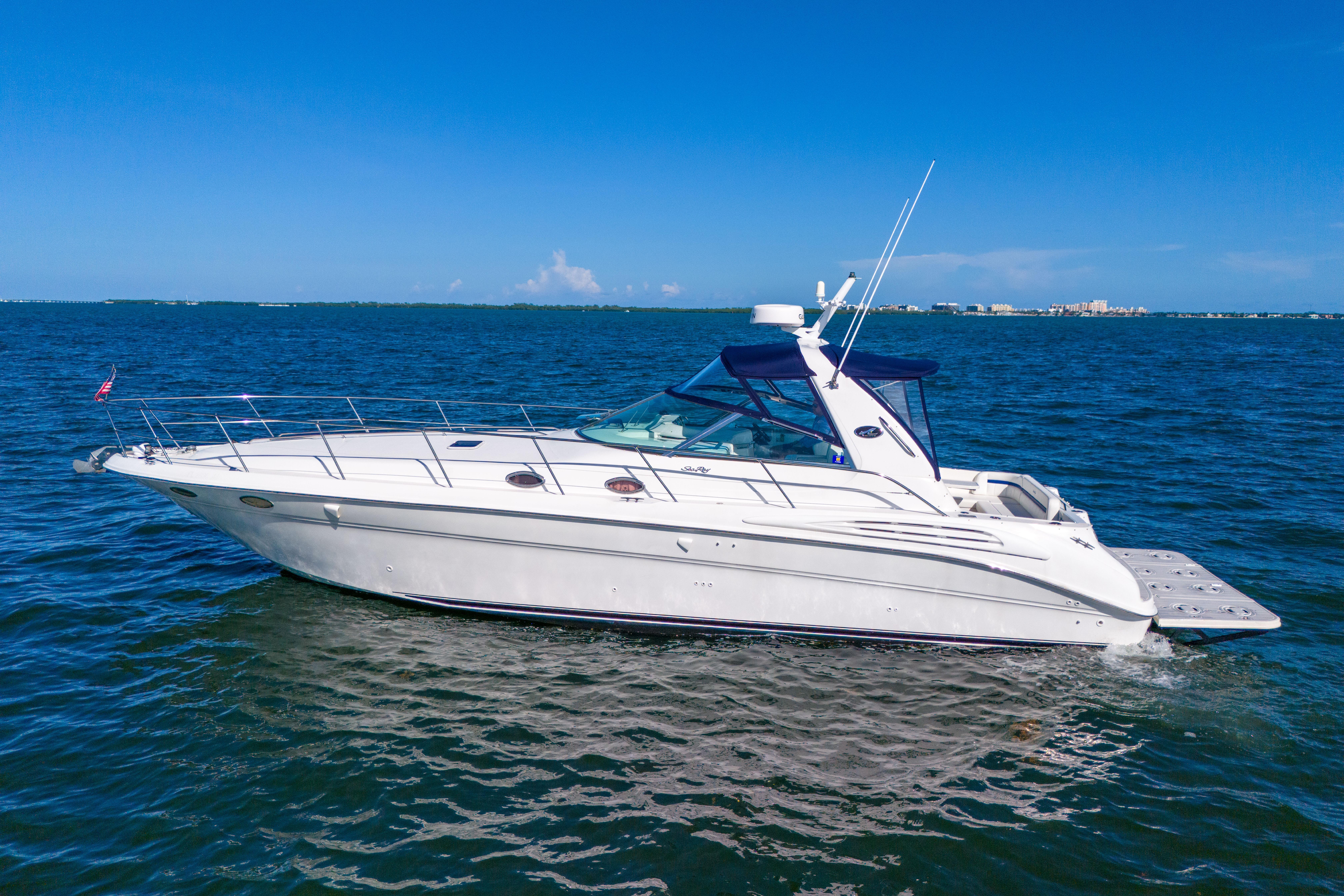 1997 Sea Ray Sundancer 400 for sale (photo 2)