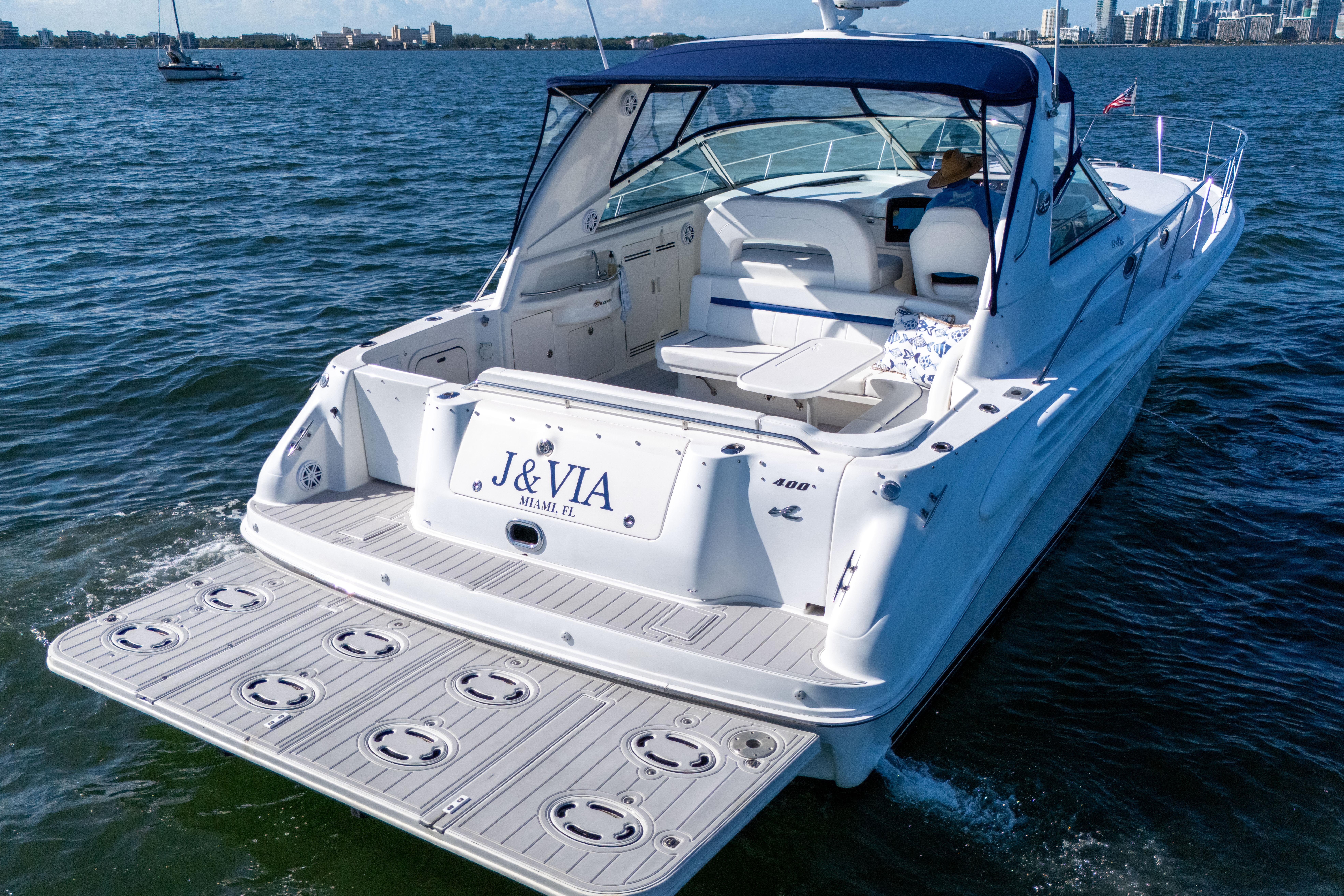 1997 Sea Ray Sundancer 400 for sale (photo 19)