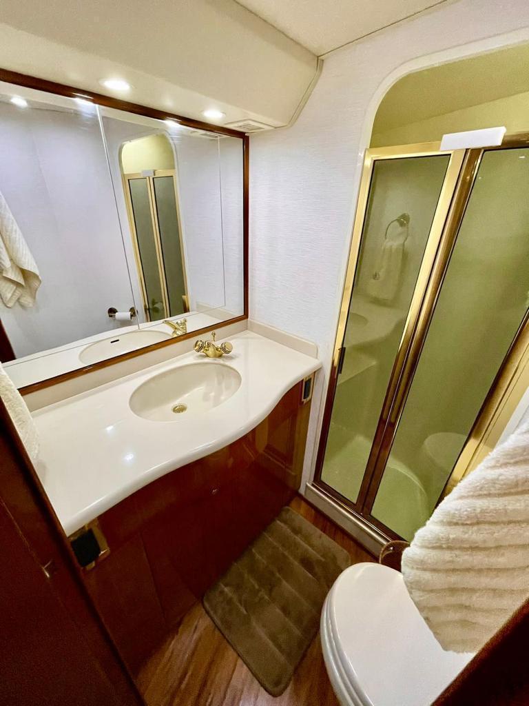 2003 Viking 52 Convertible zu verkaufen (photo 6)
