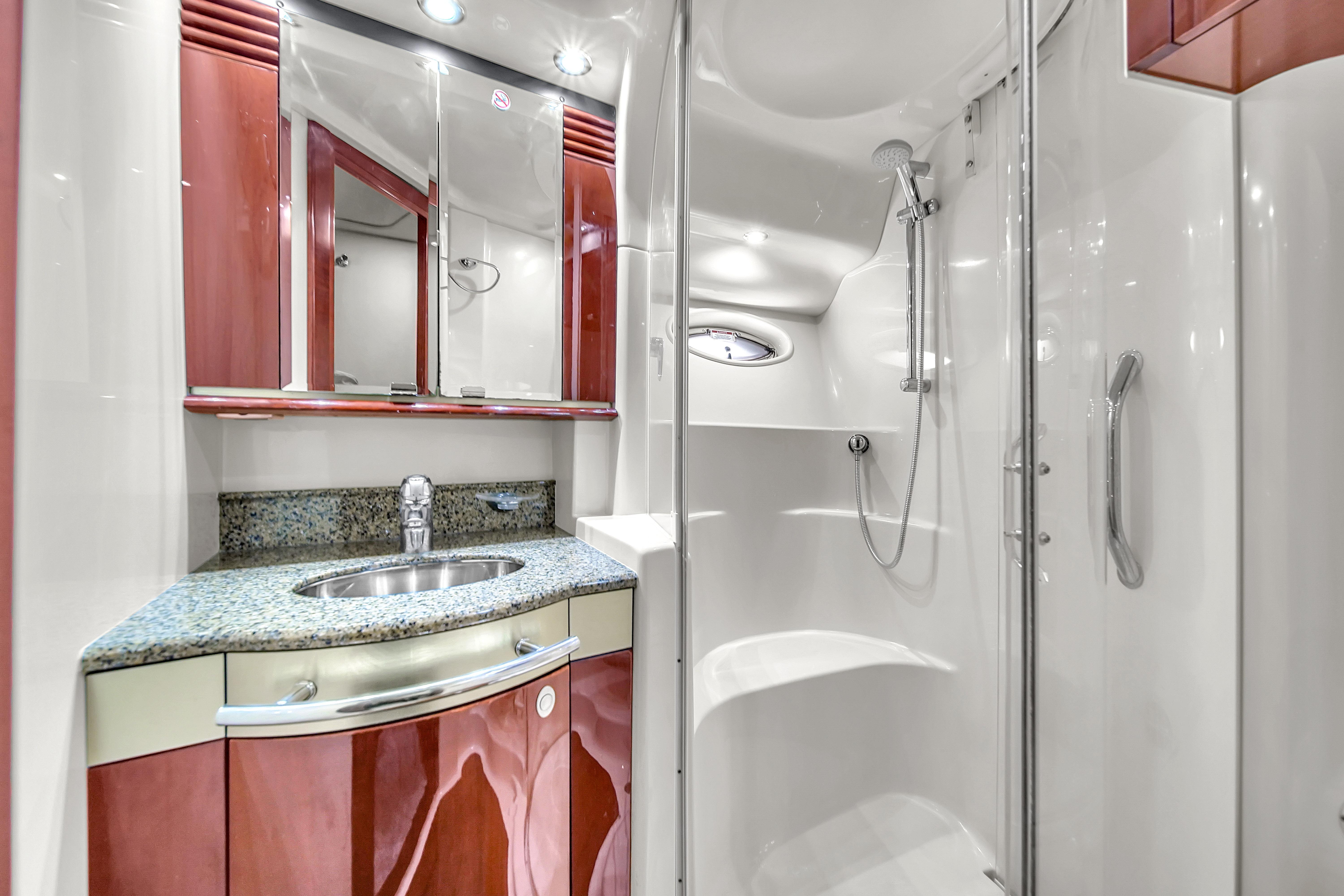 2007 Sea Ray 52 Sedan Bridge for sale (photo 33)