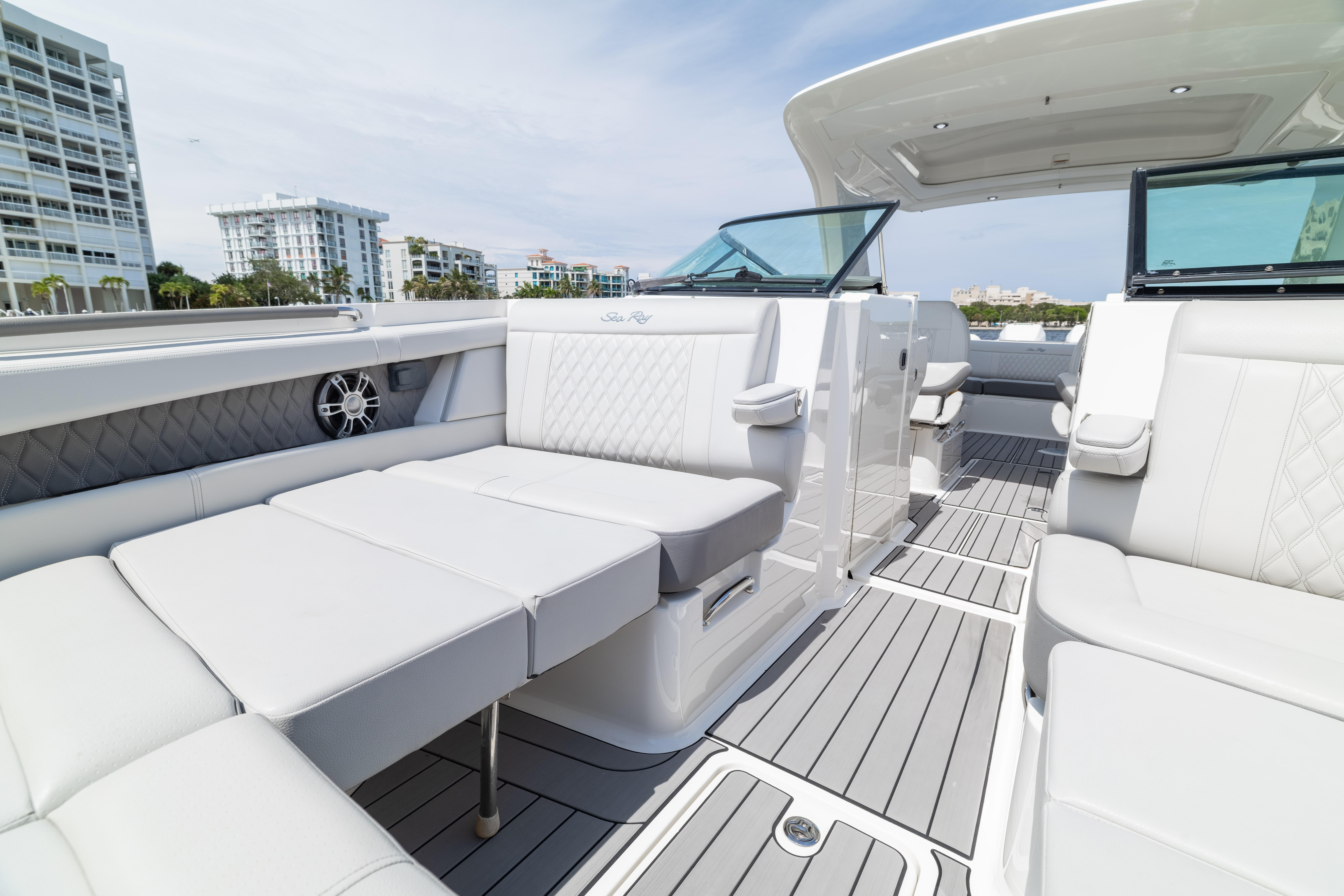 2023 Sea Ray SLX 350 Outboard en venta (photo 26)