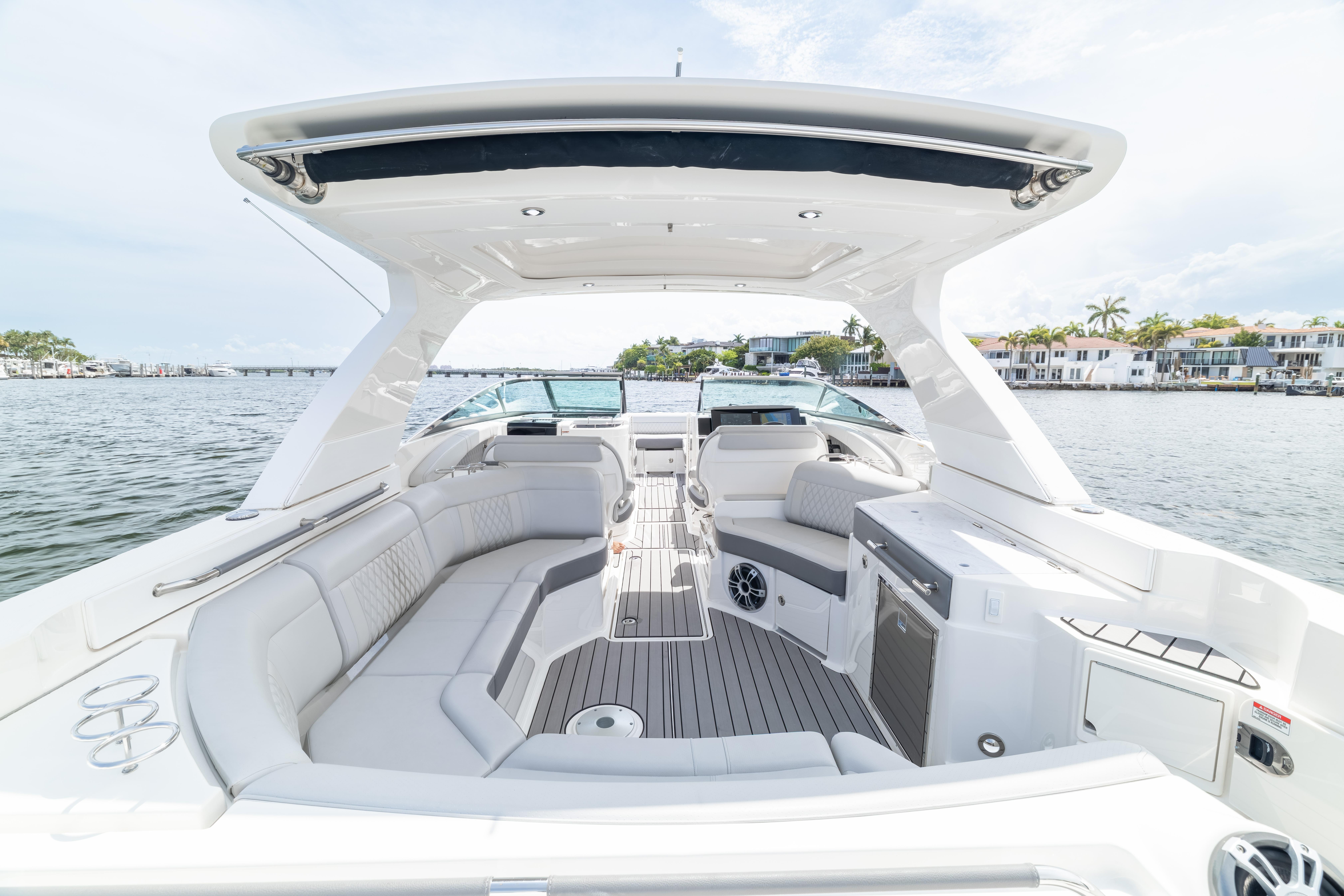 2023 Sea Ray SLX 350 Outboard en venta (photo 41)