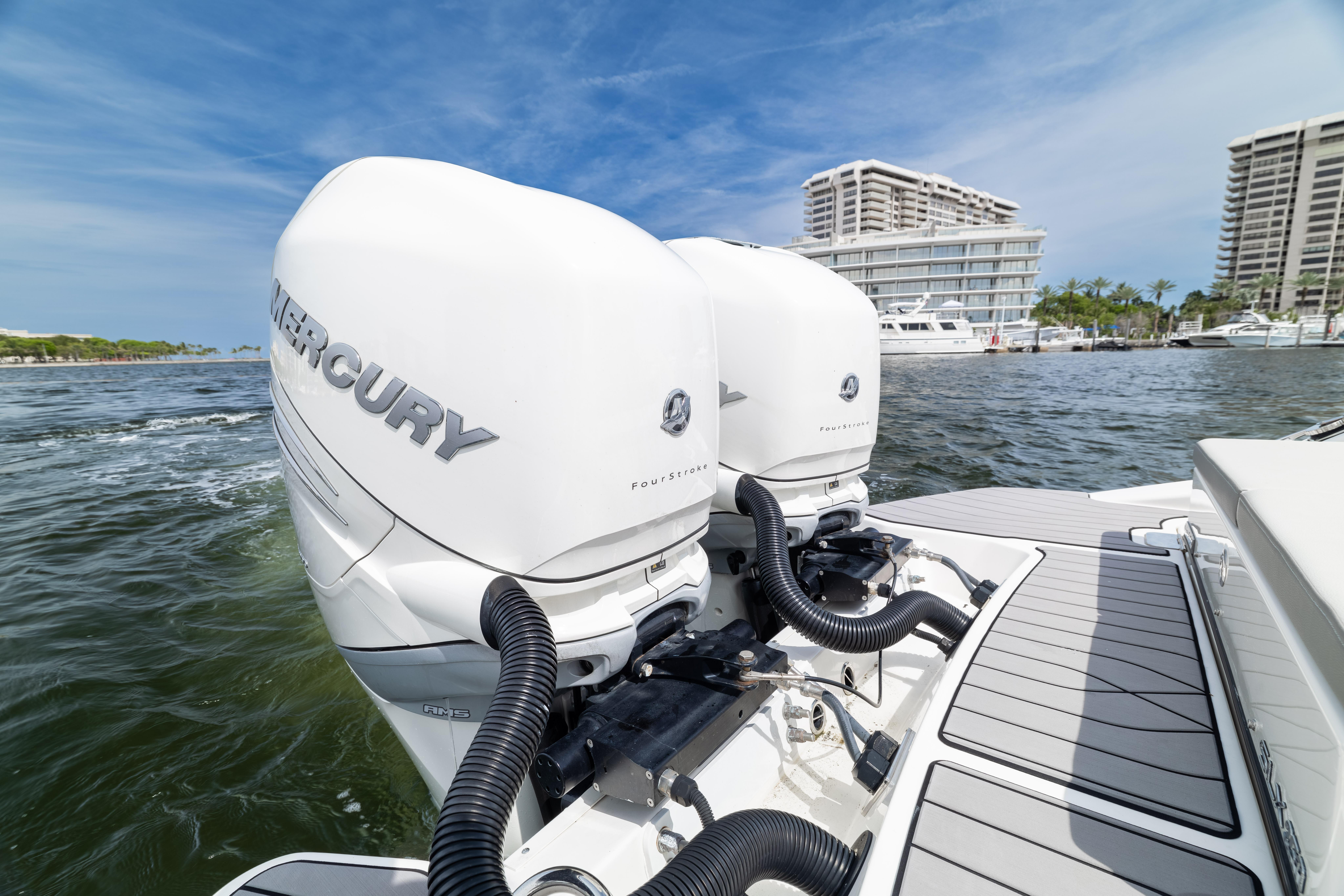 2023 Sea Ray SLX 350 Outboard en venta (photo 48)