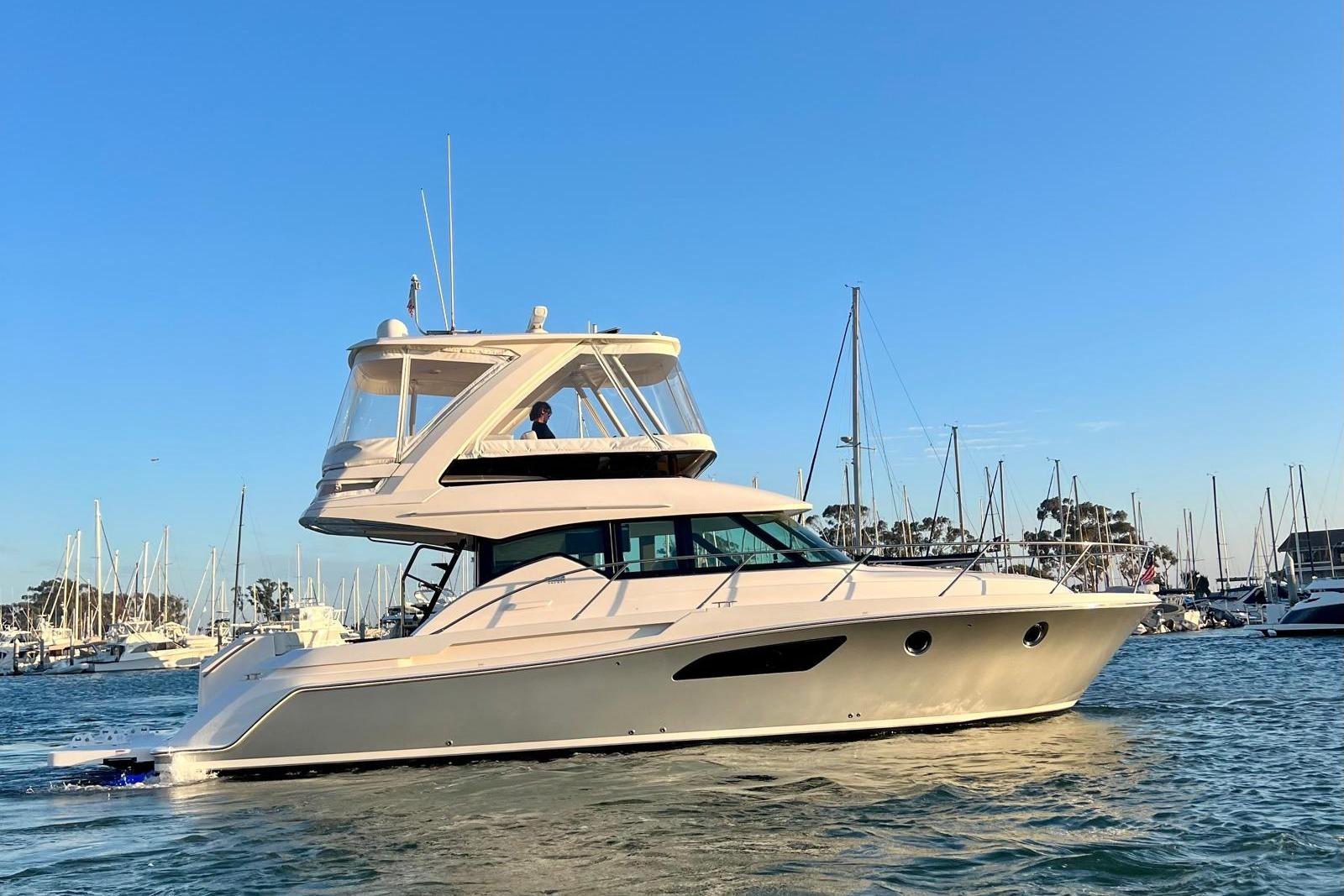 2019 Tiara Yachts F44 Flybridge à vendre (photo 2)