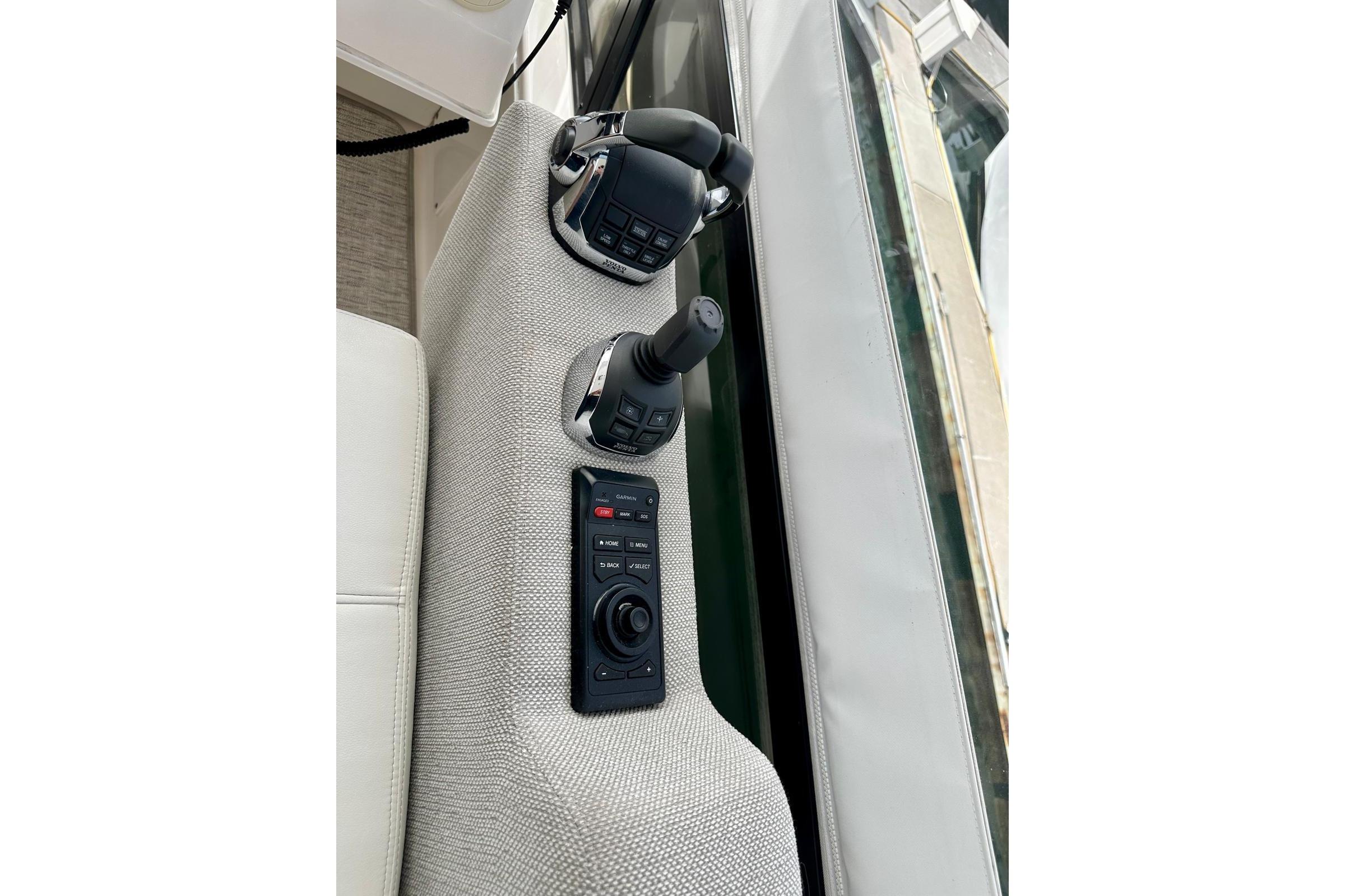 2019 Tiara Yachts F44 Flybridge à vendre (photo 31)